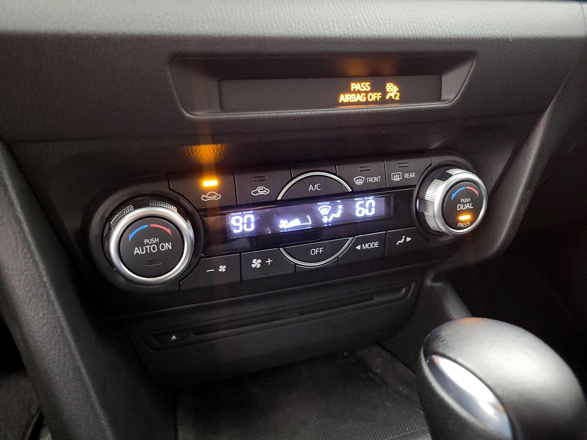 Thumbnail: 2015 Mazda Mazda3 - 16