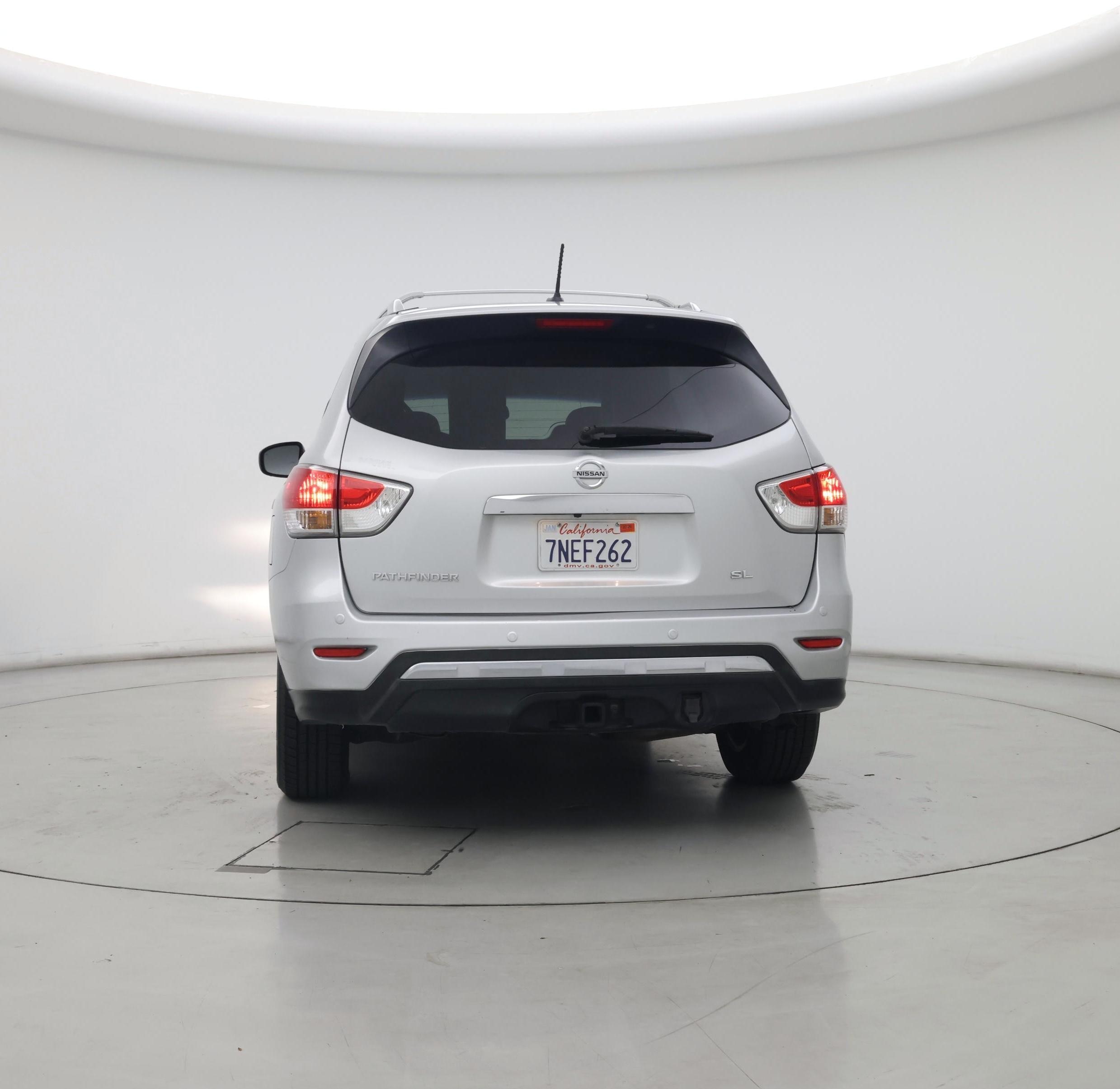 Thumbnail: 2016 Nissan Pathfinder - 6