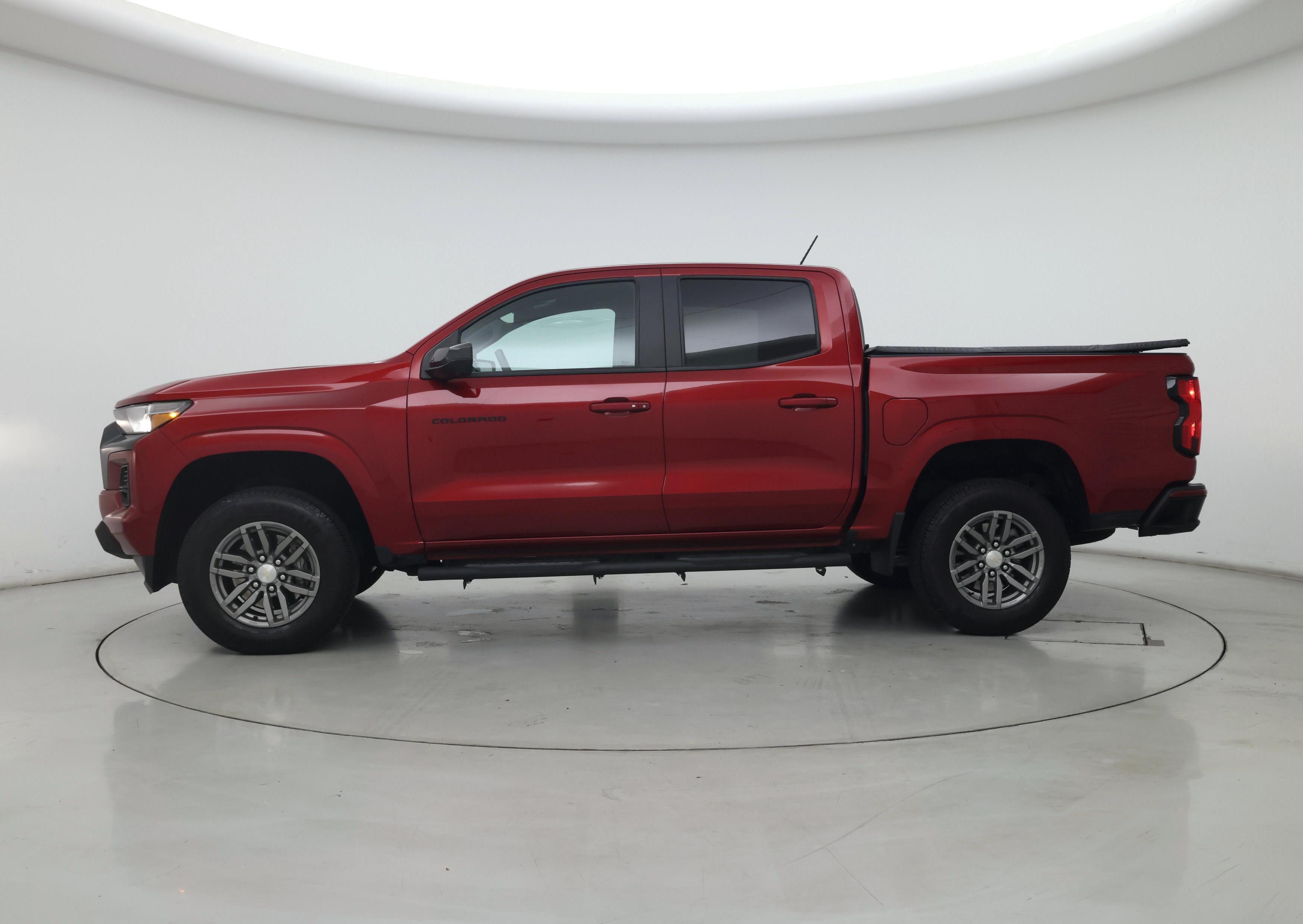Thumbnail: 2024 Chevrolet Colorado - 3