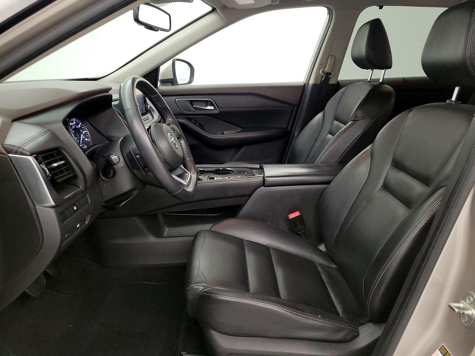 Thumbnail: 2021 Nissan Rogue - 11