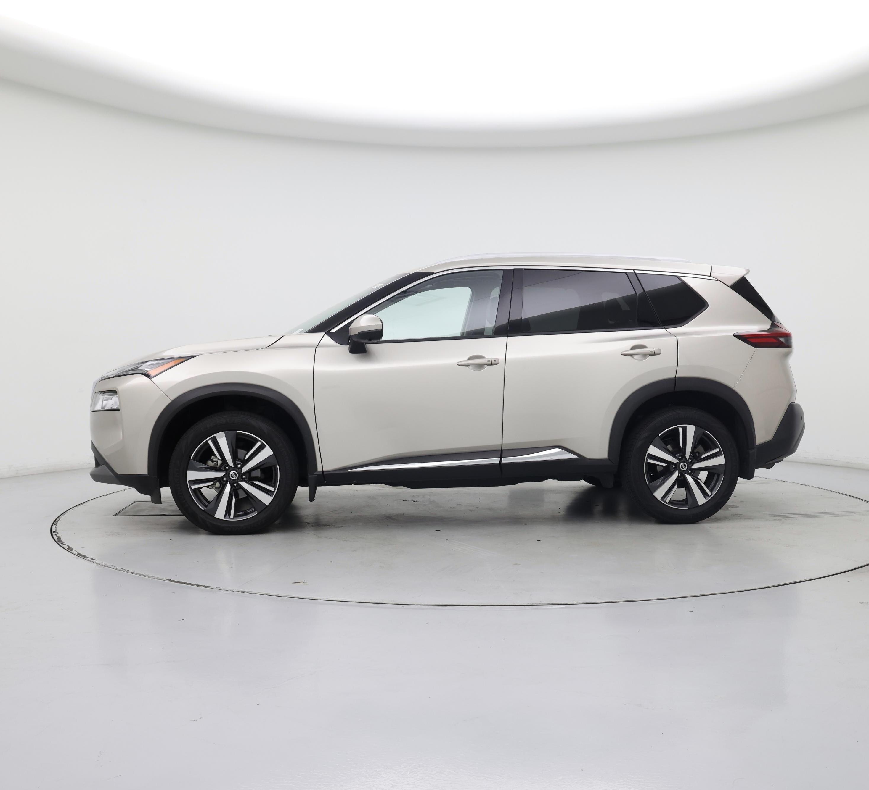 Thumbnail: 2021 Nissan Rogue - 3