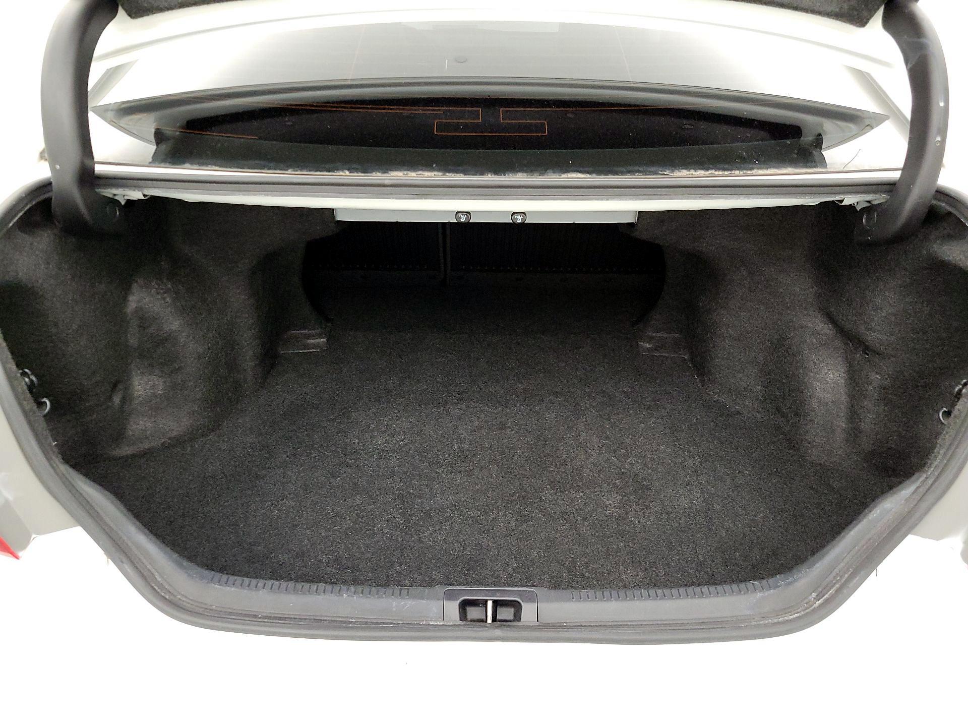 Thumbnail: 2016 Toyota Camry - 20