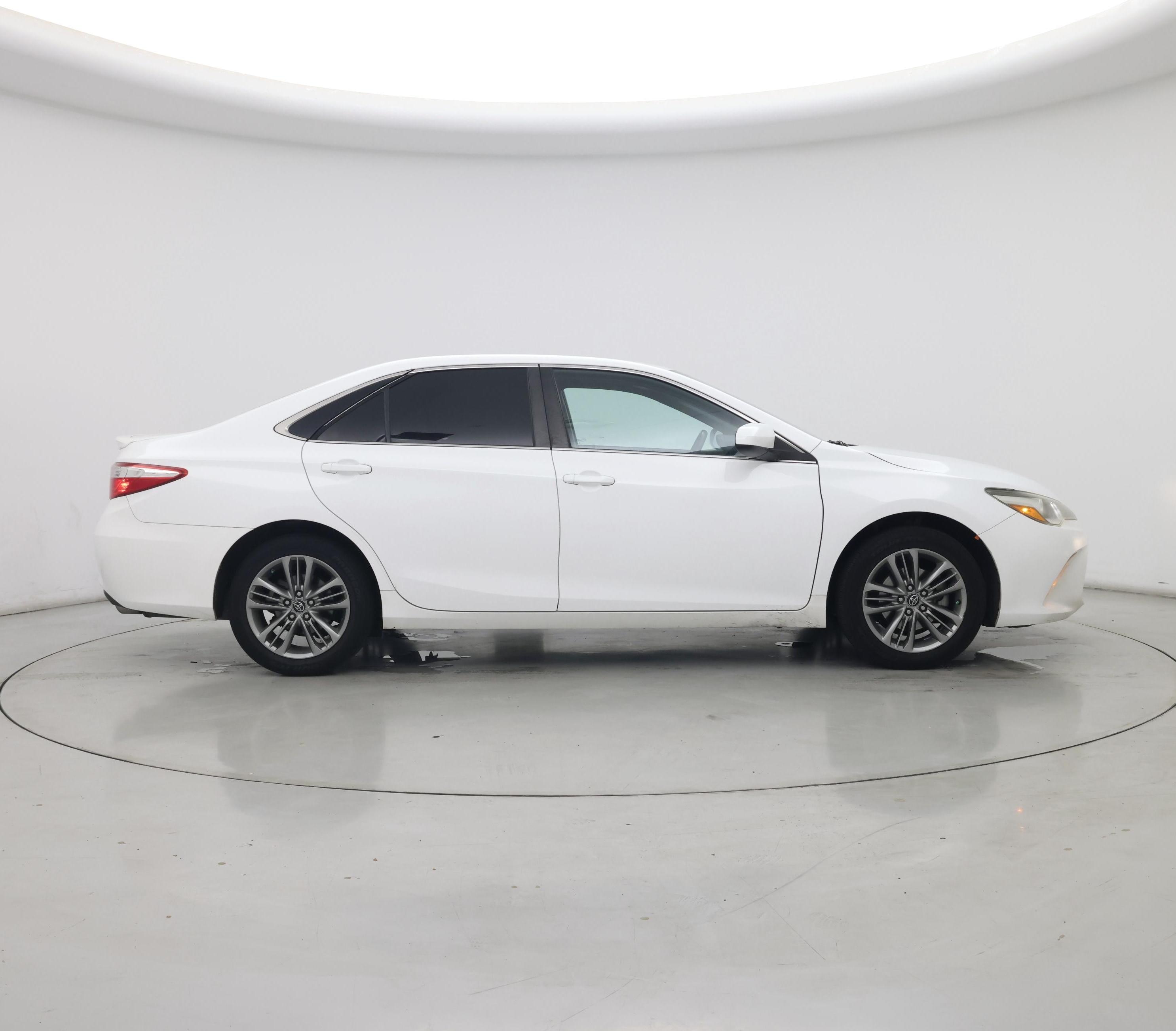 Thumbnail: 2016 Toyota Camry - 7