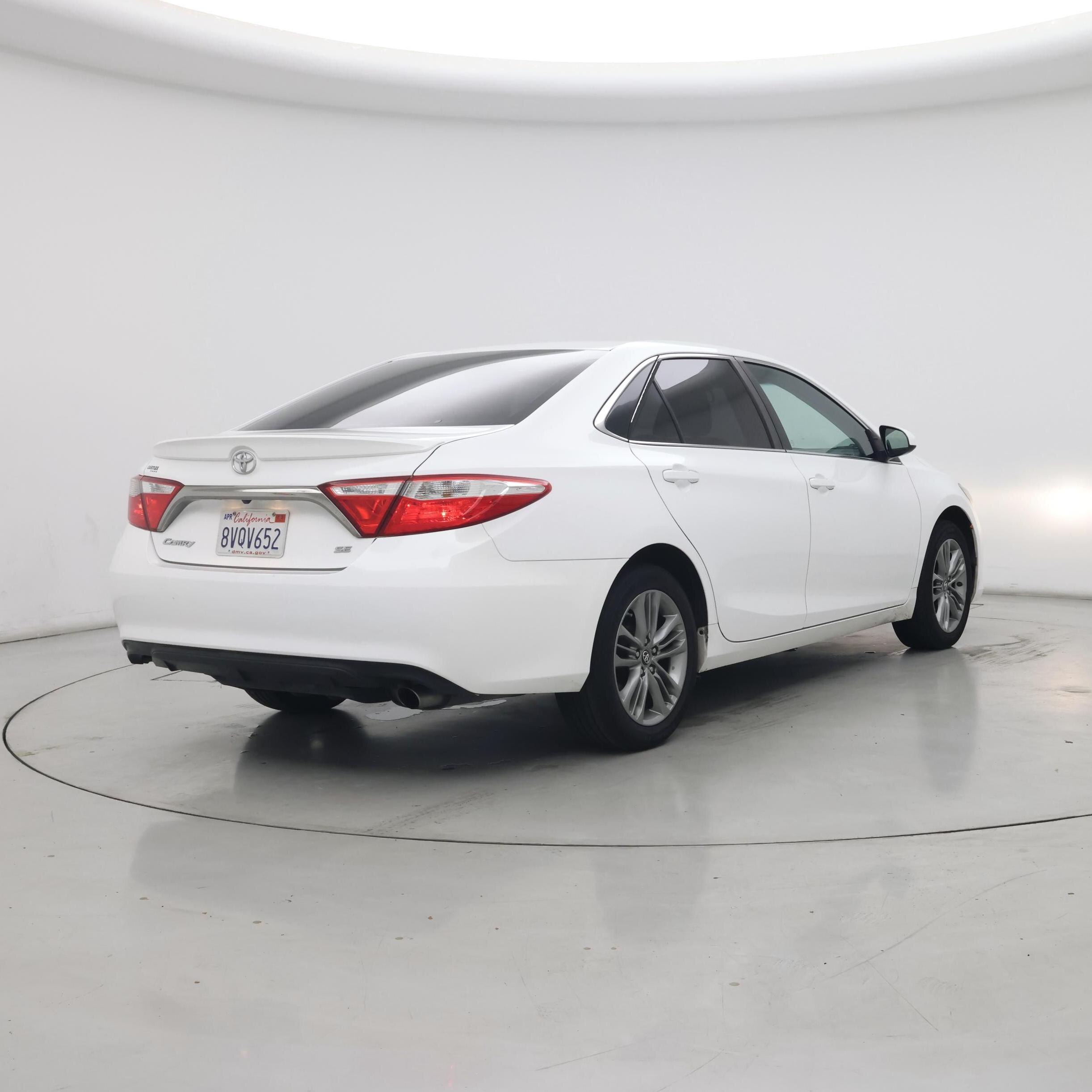 Thumbnail: 2016 Toyota Camry - 8