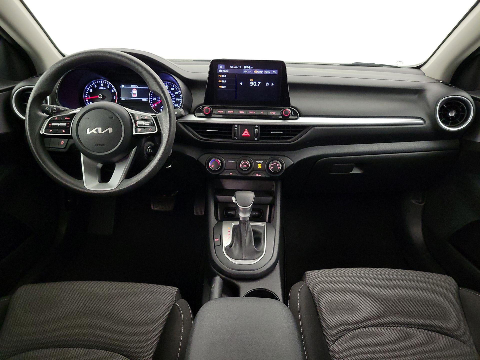 Thumbnail: 2023 Kia Forte - 9