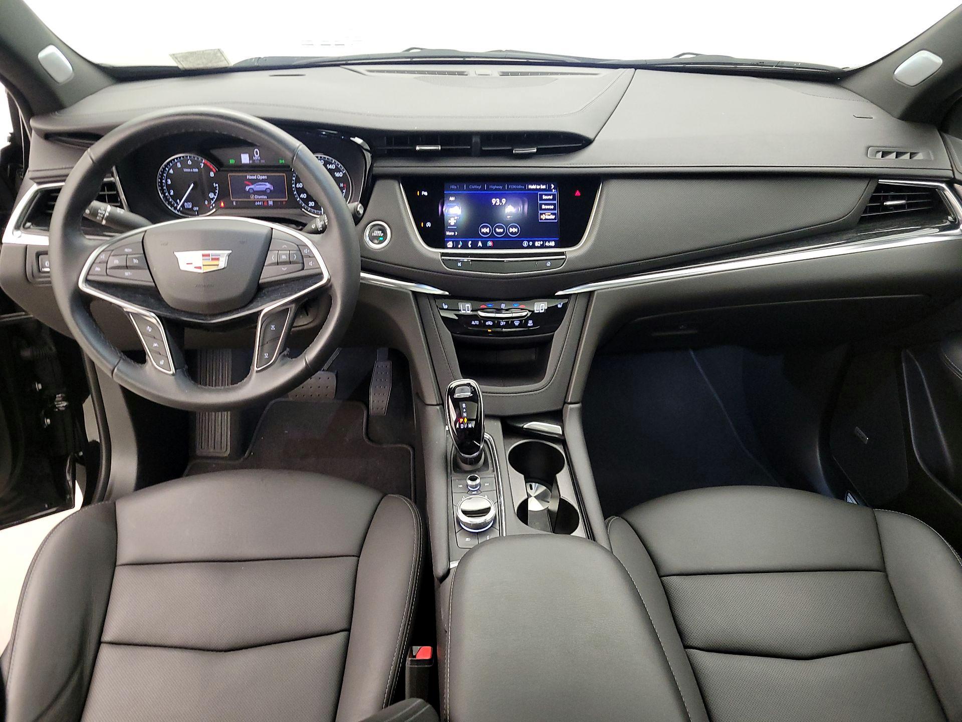 Thumbnail: 2022 Cadillac XT5 - 9