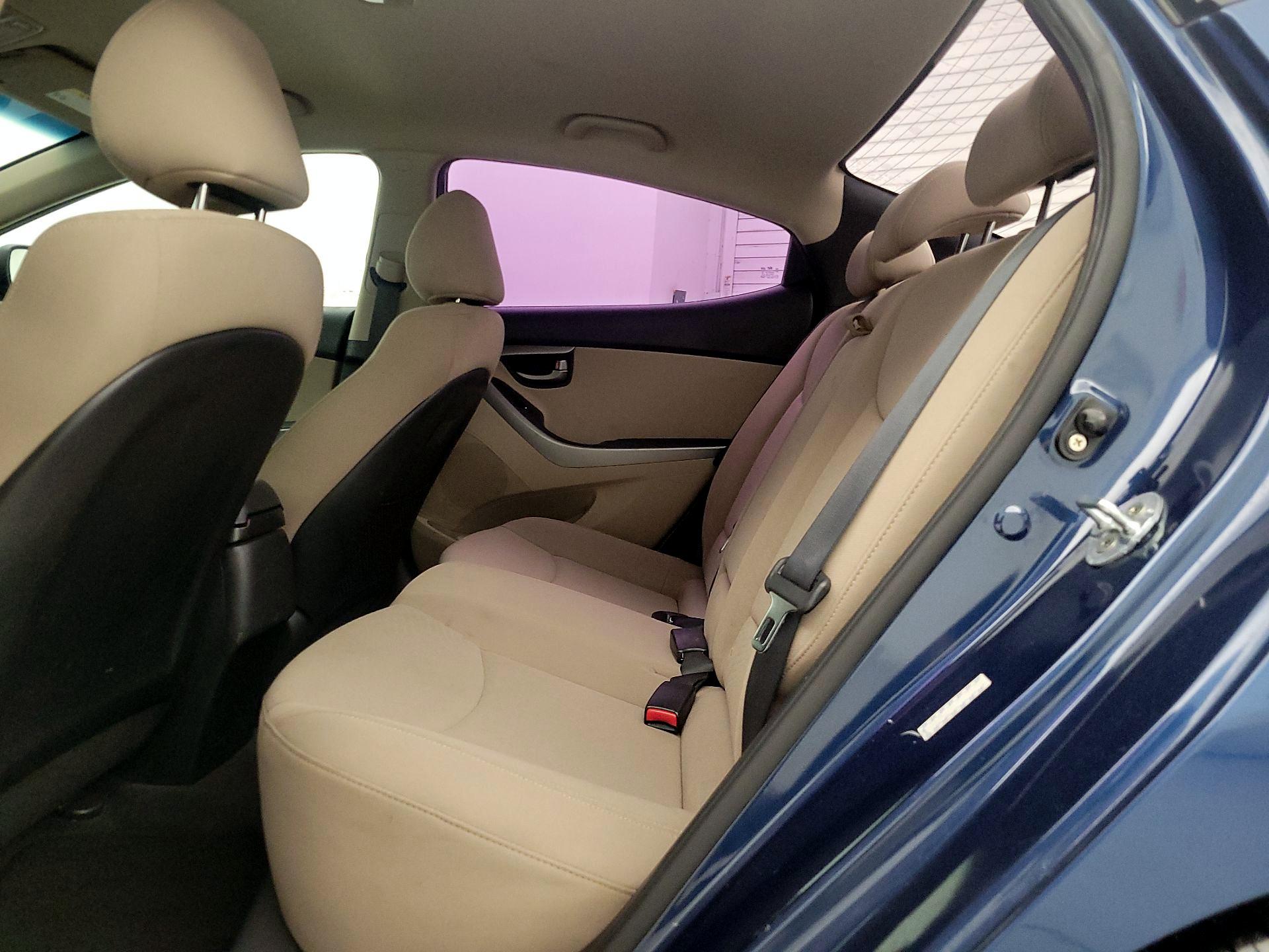 Thumbnail: 2015 Hyundai Elantra - 19