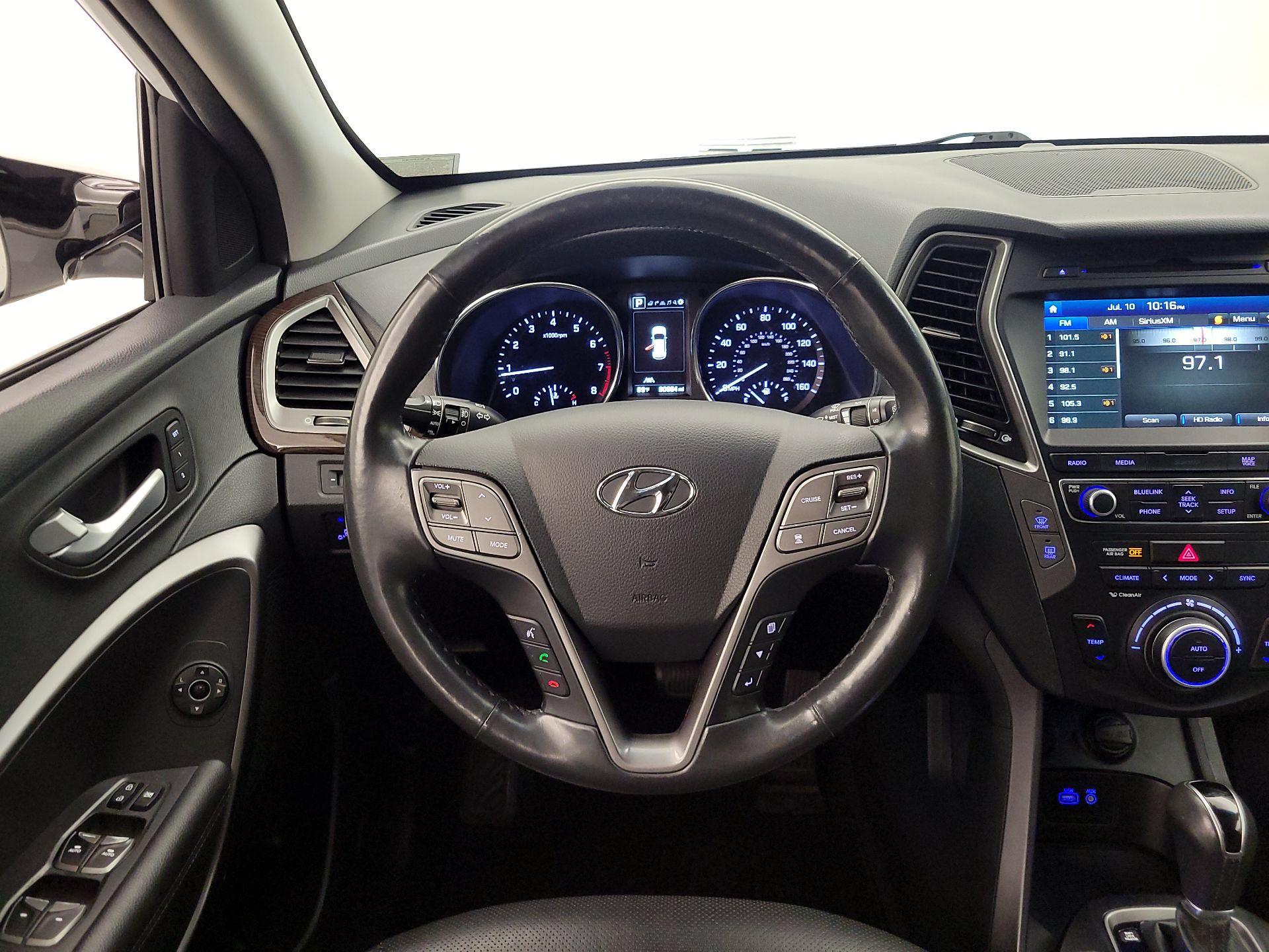 Thumbnail: 2017 Hyundai Santa Fe - 10