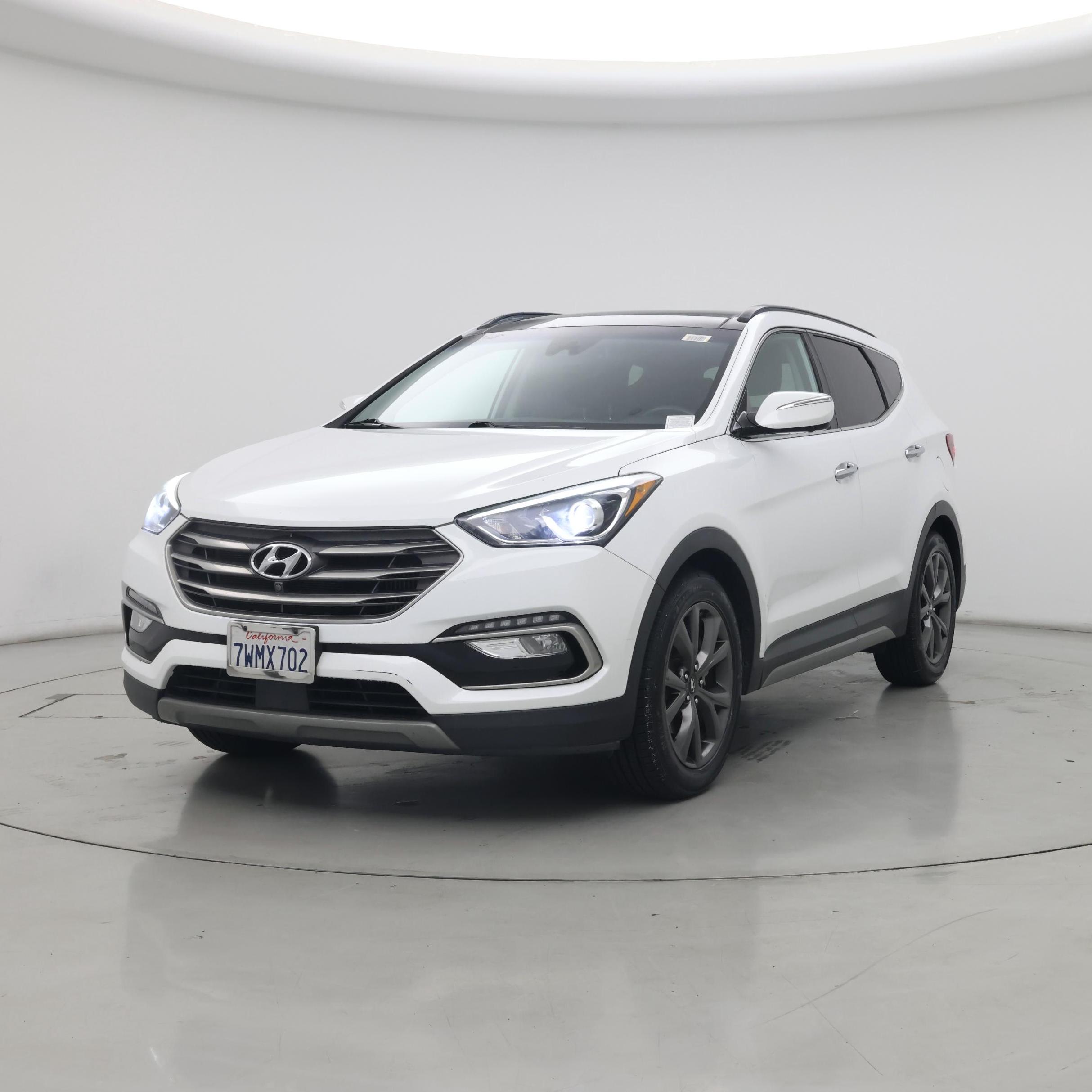 Thumbnail: 2017 Hyundai Santa Fe - 4