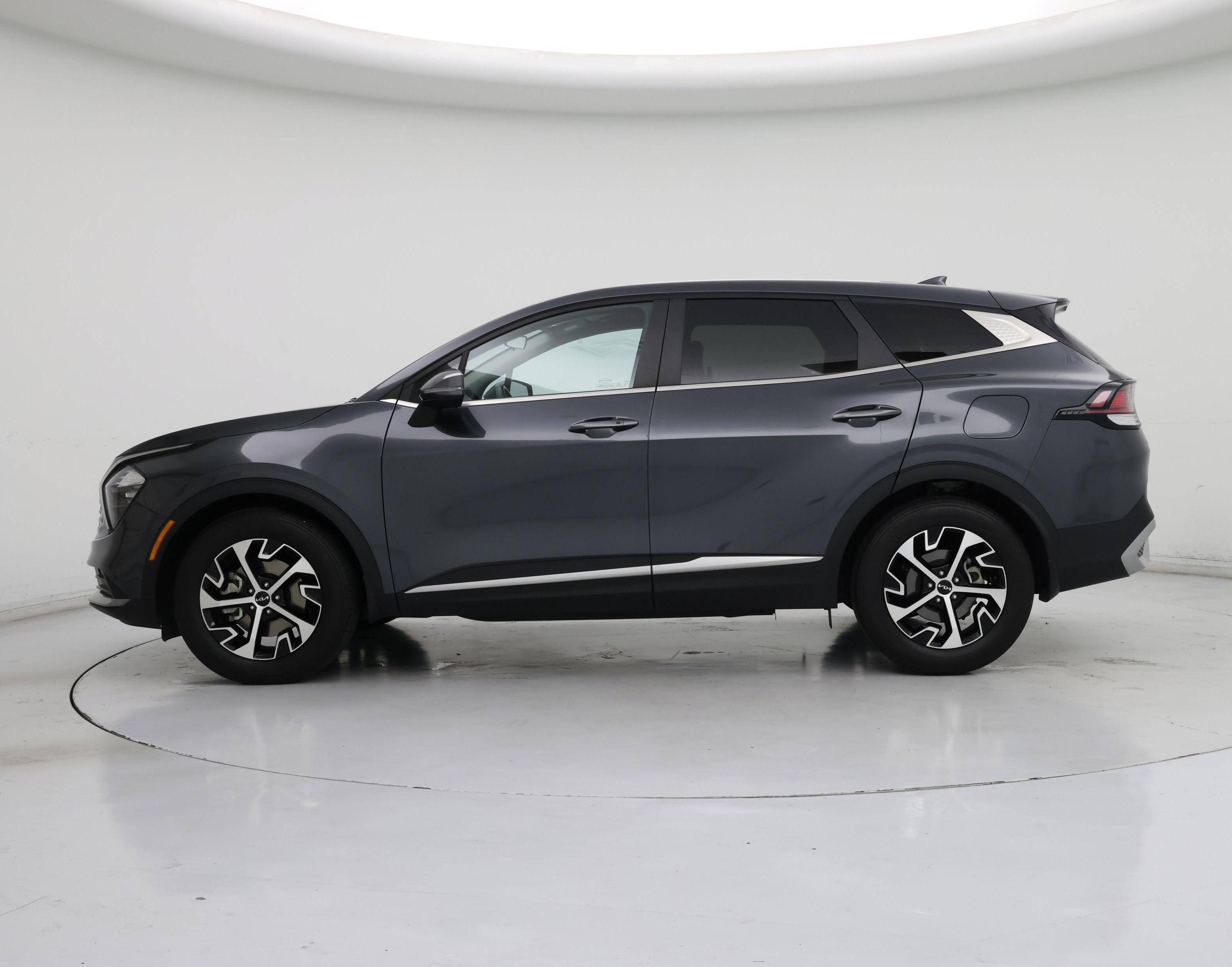 Thumbnail: 2023 Kia Sportage - 3