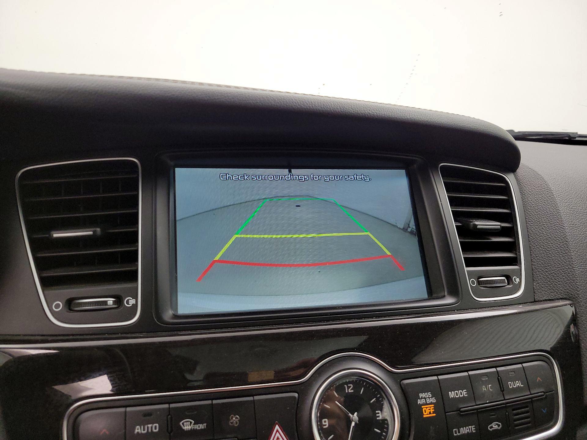 Thumbnail: 2016 Kia Cadenza - 15