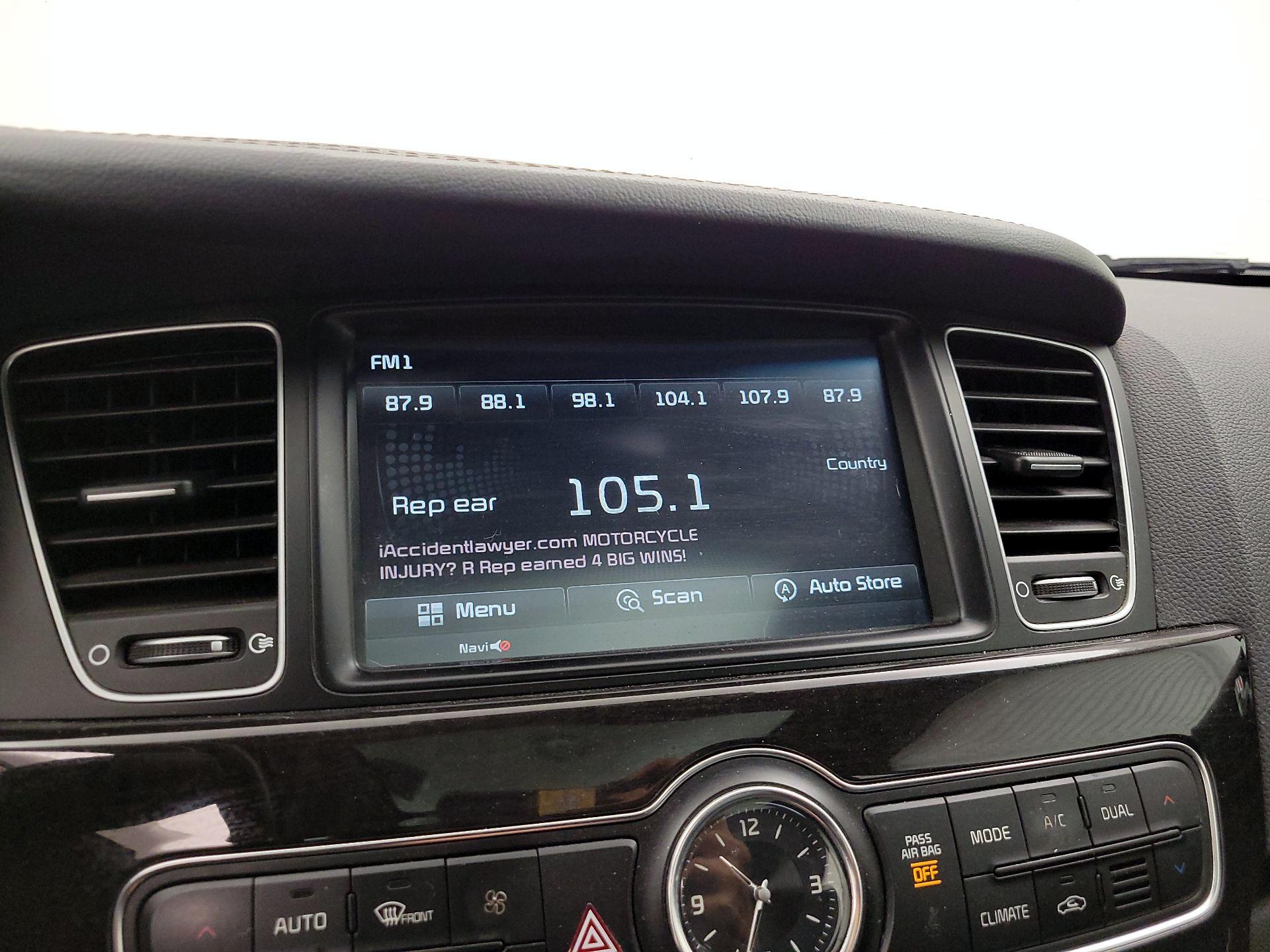Thumbnail: 2016 Kia Cadenza - 16