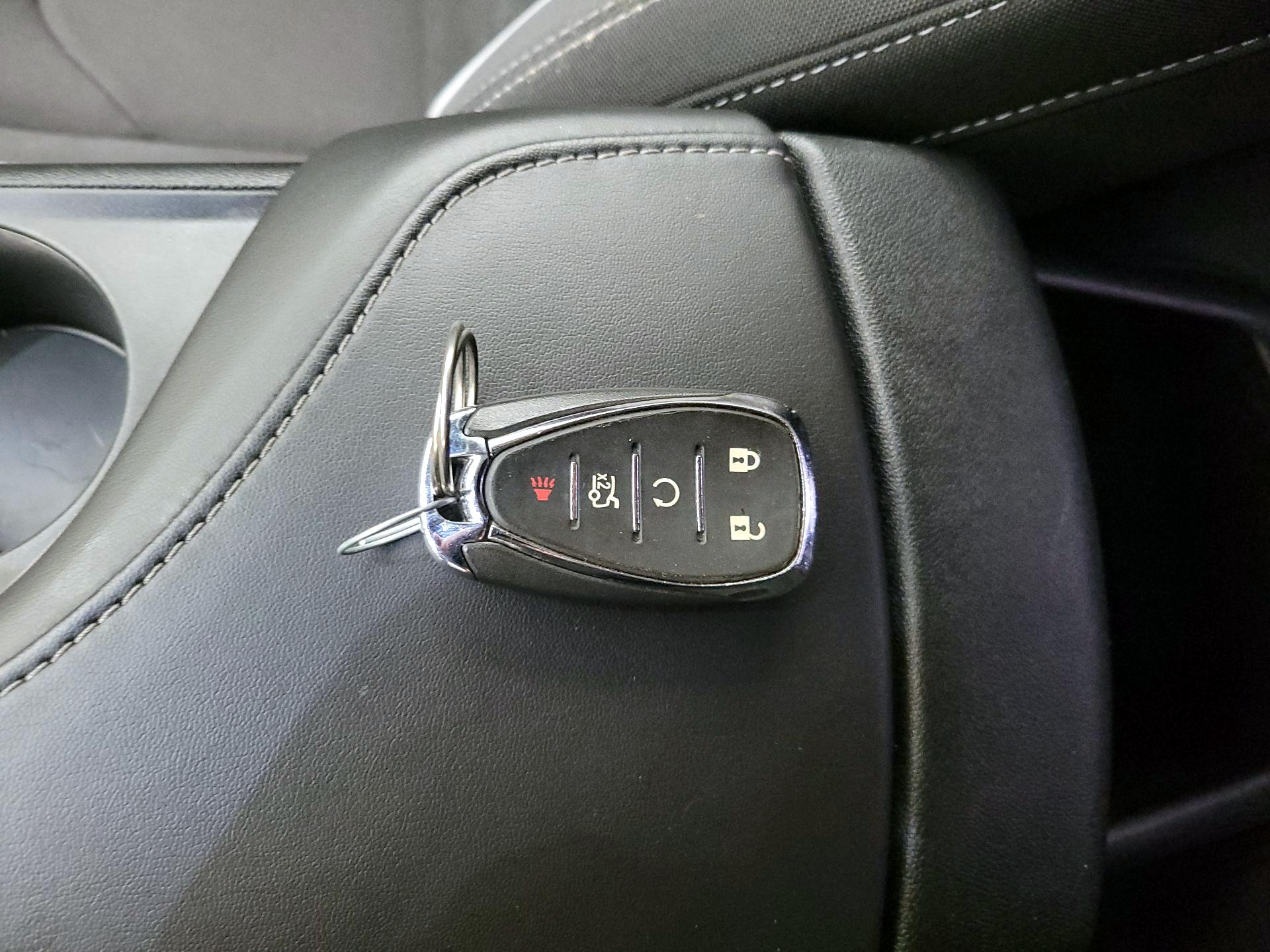 Thumbnail: 2018 Chevrolet Camaro - 19
