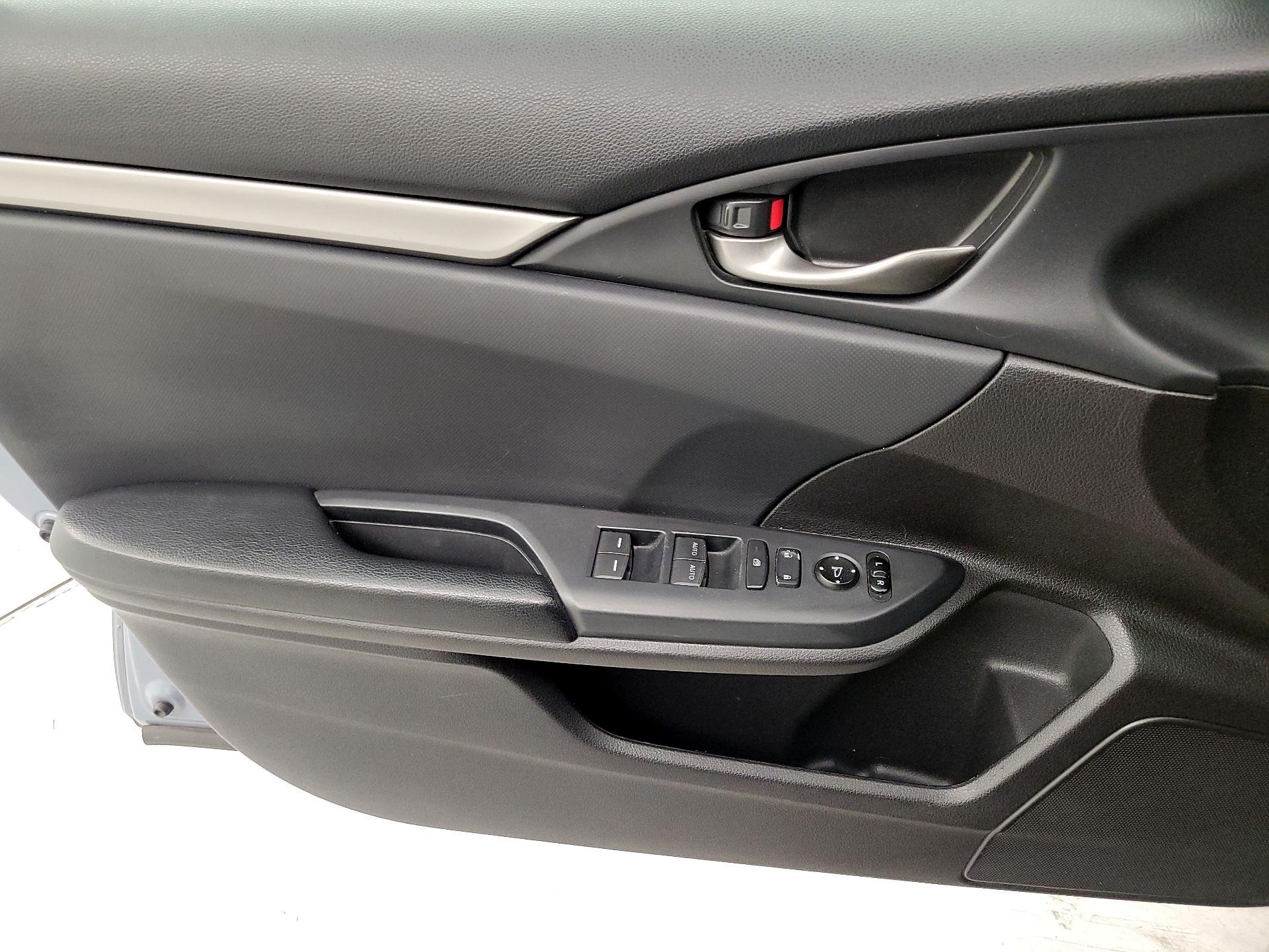 Thumbnail: 2020 Honda Civic - 12