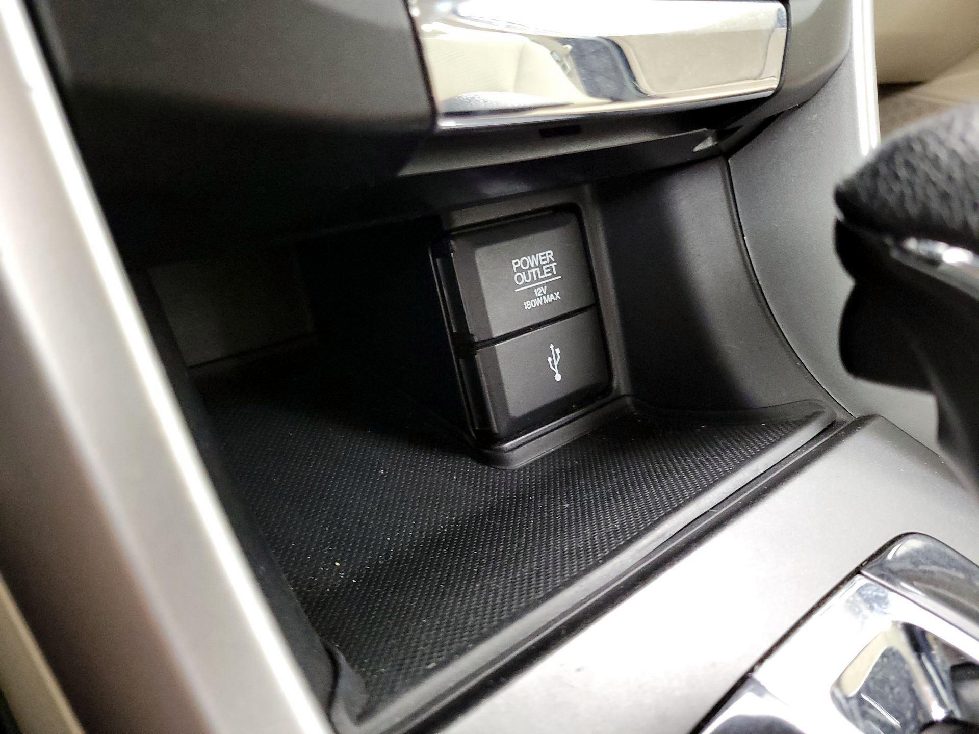 Thumbnail: 2015 Honda Accord - 18