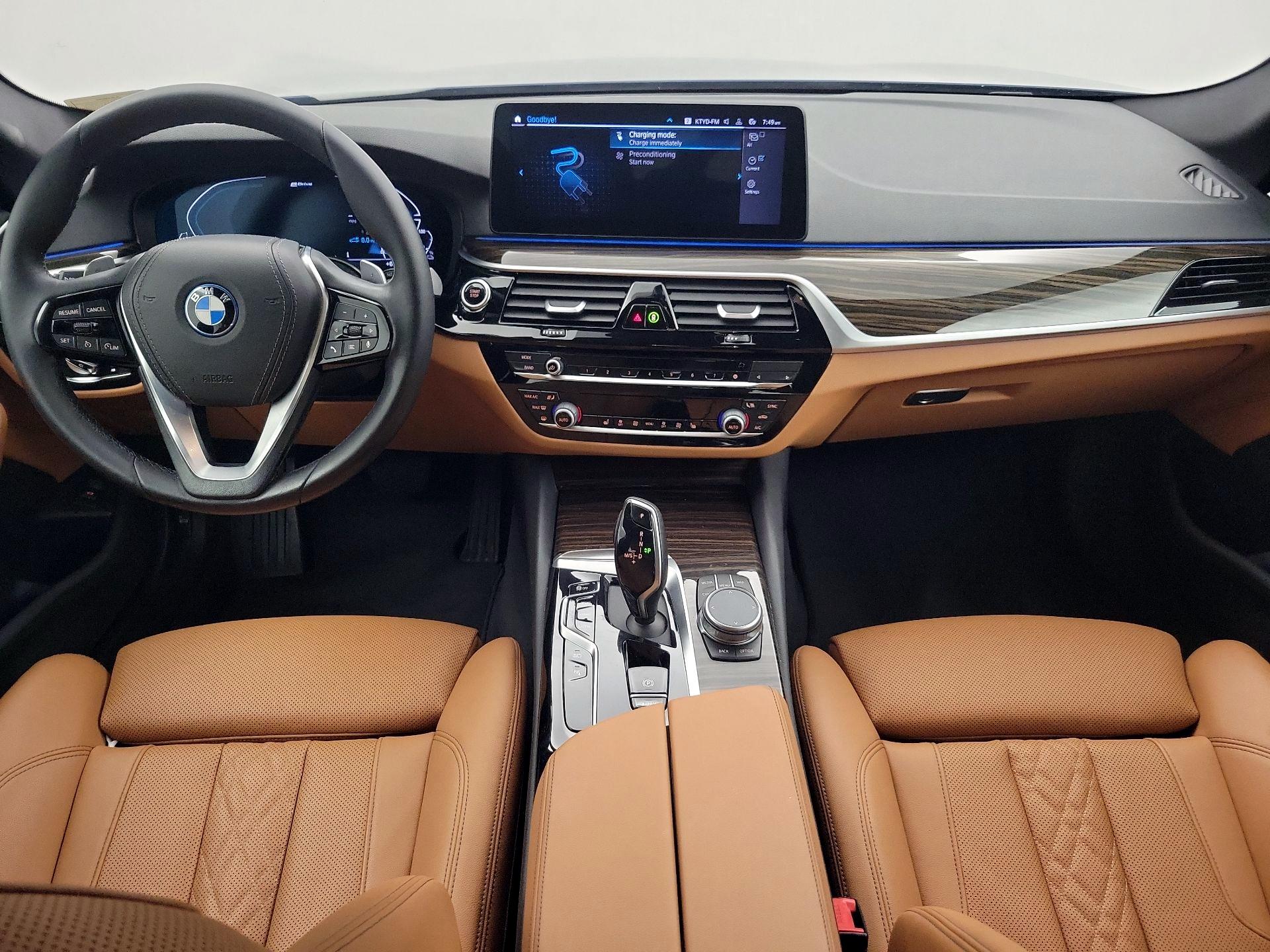 Thumbnail: 2022 BMW 5 Series - 9