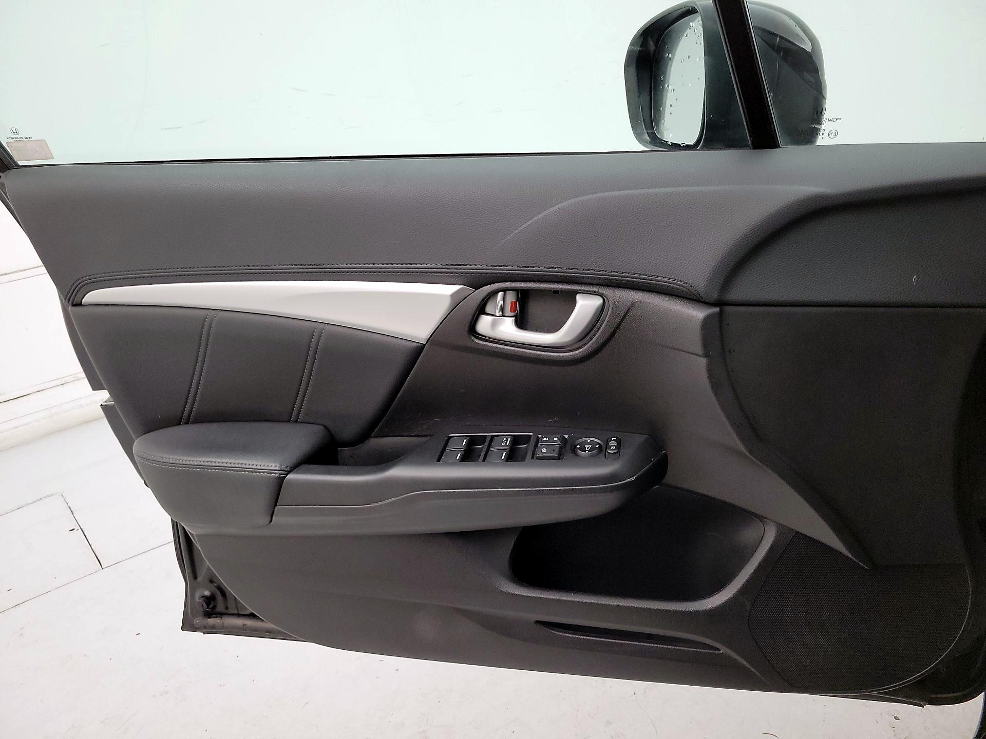 Thumbnail: 2015 Honda Civic - 12