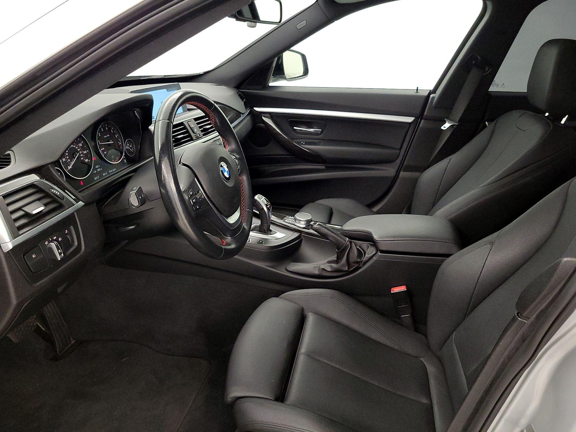 Thumbnail: 2017 BMW 3 Series - 11