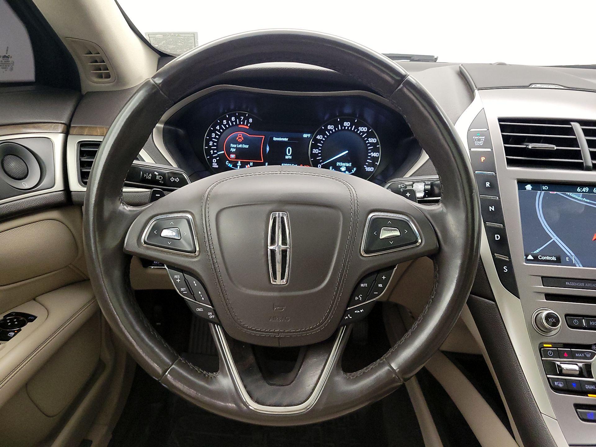 Thumbnail: 2018 Lincoln MKZ - 10