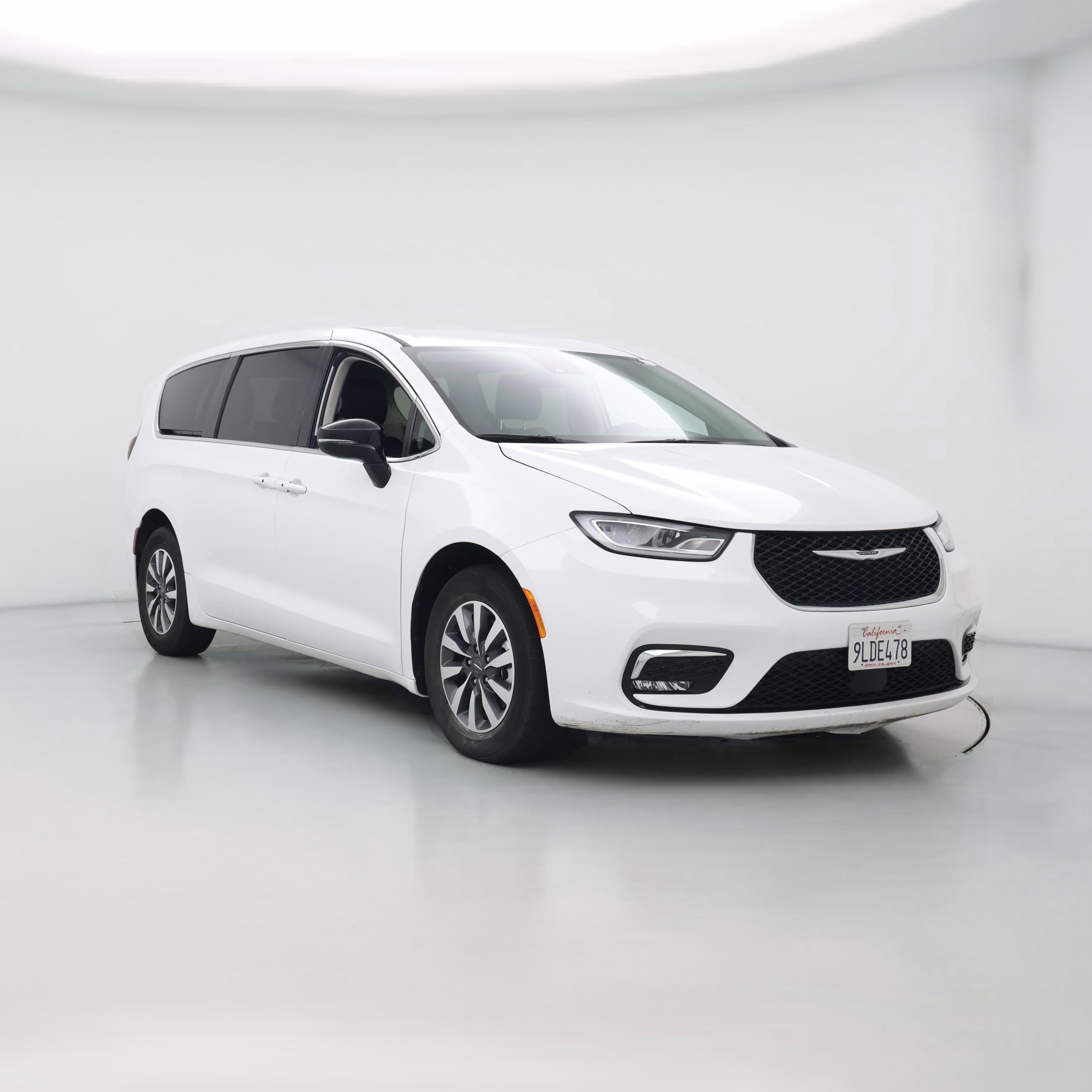 Thumbnail: 2024 Chrysler Pacifica - 1