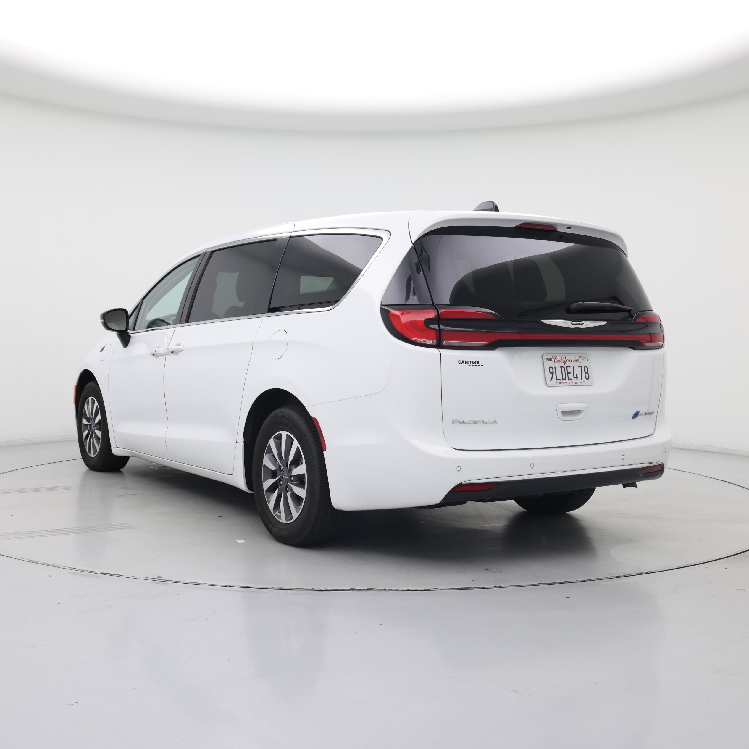 Thumbnail: 2024 Chrysler Pacifica - 2