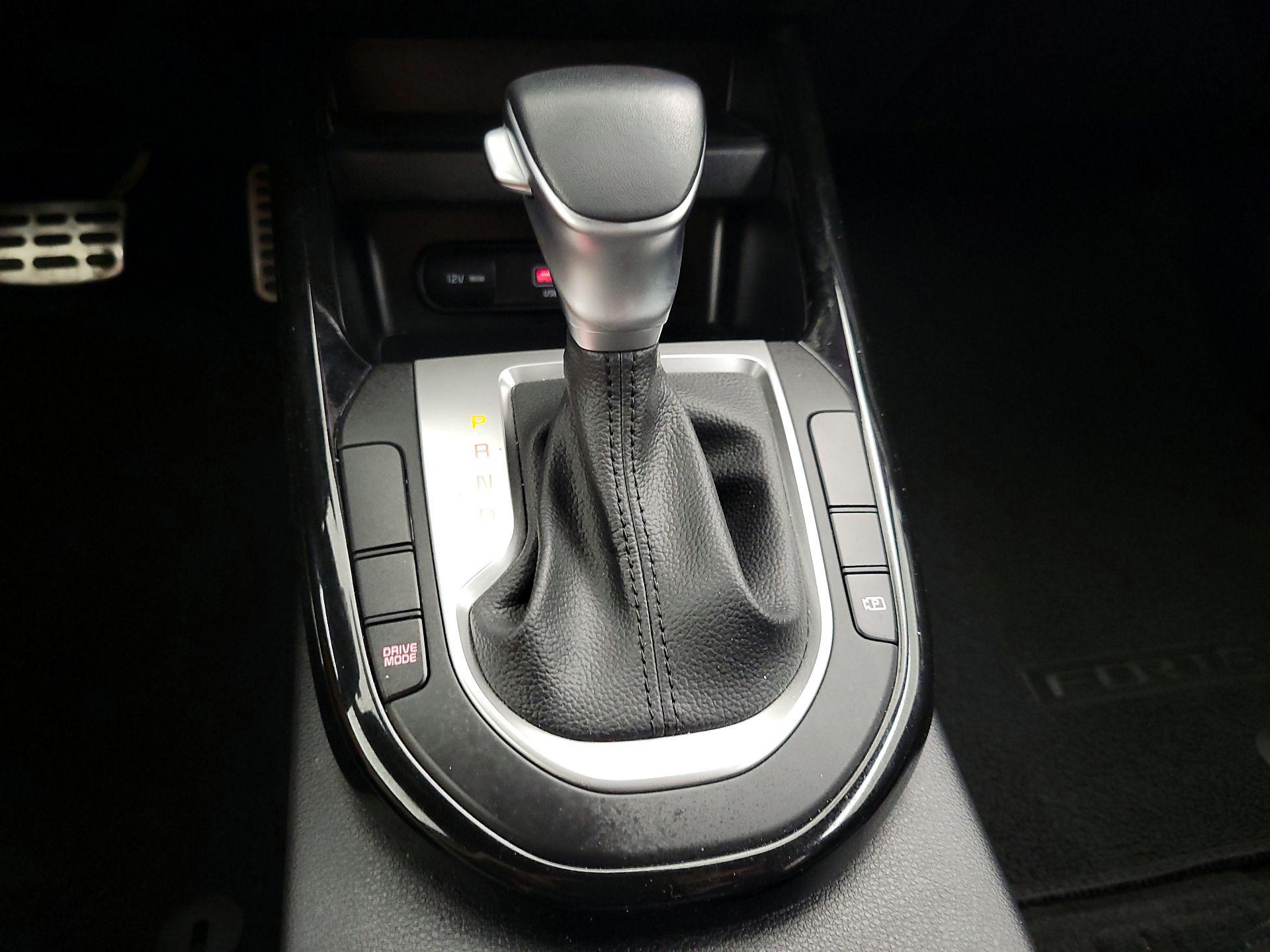 Thumbnail: 2024 Kia Forte - 18