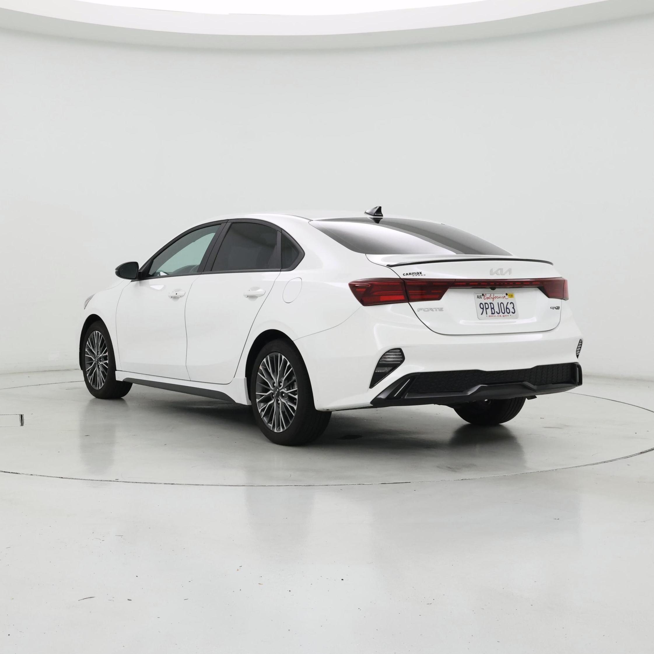 Thumbnail: 2024 Kia Forte - 2