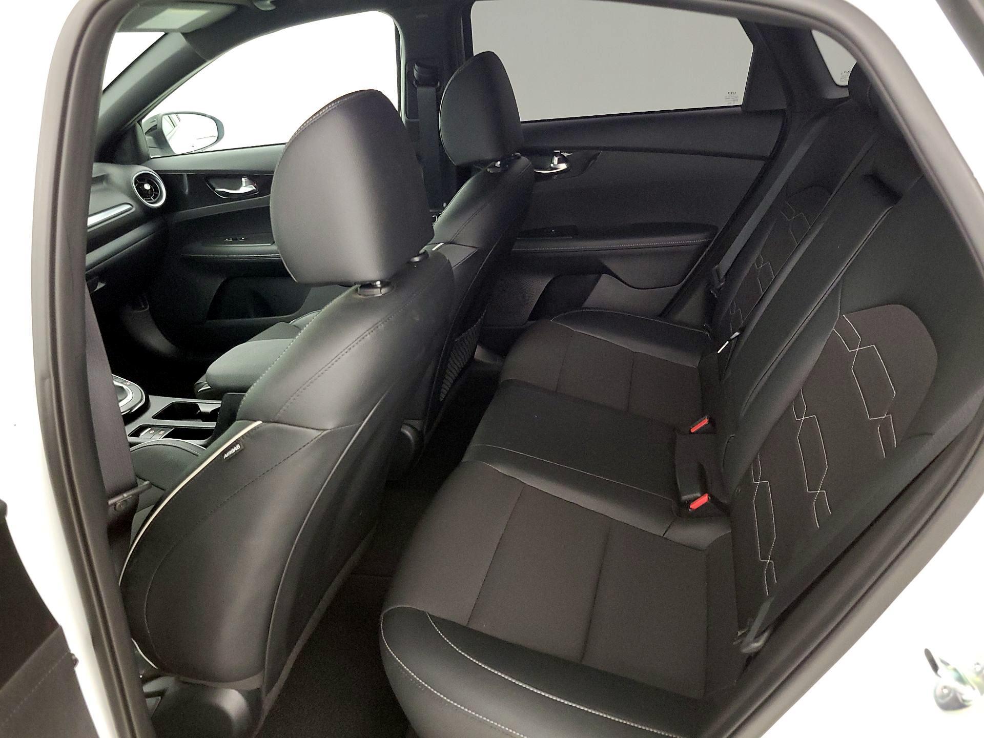 Thumbnail: 2024 Kia Forte - 20