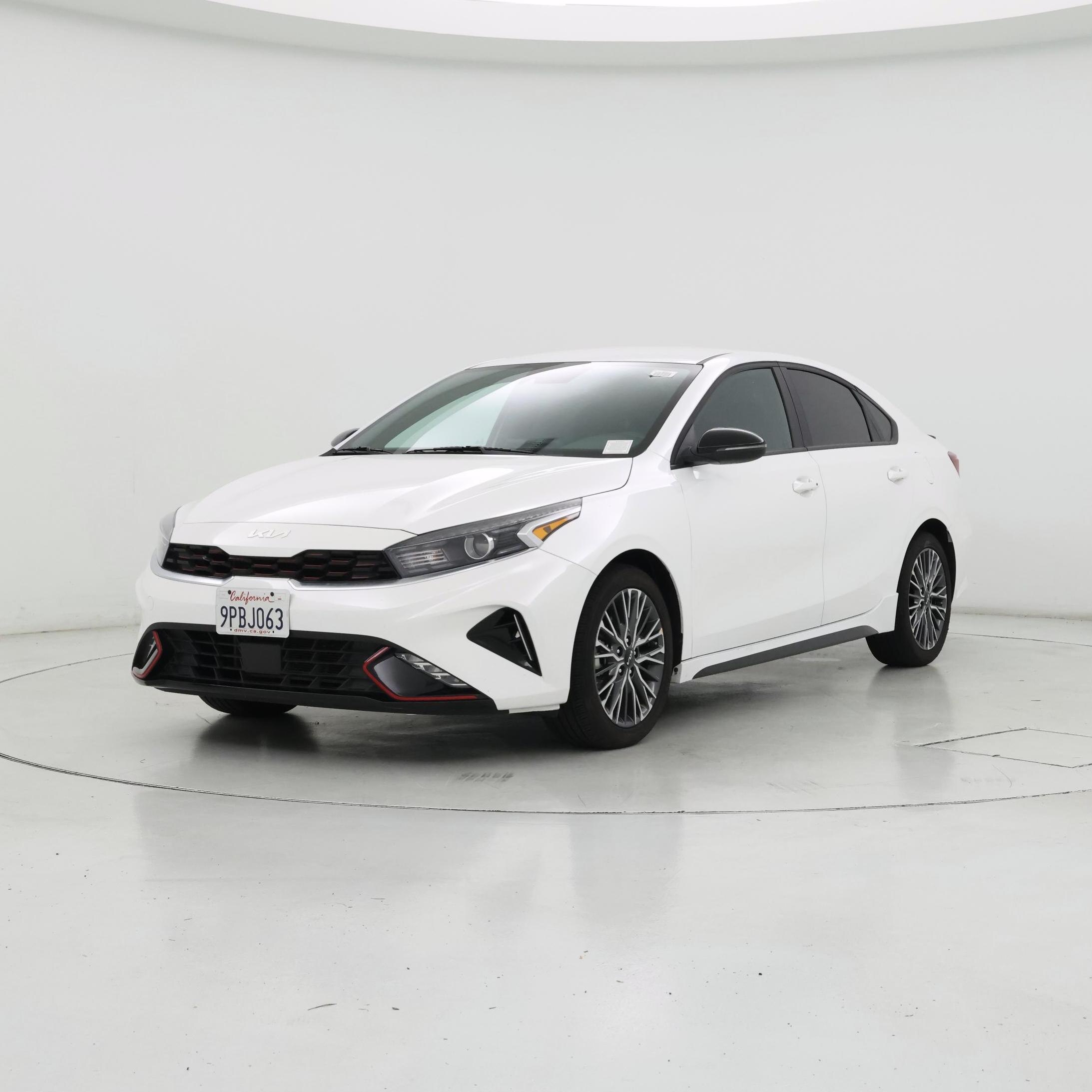Thumbnail: 2024 Kia Forte - 4
