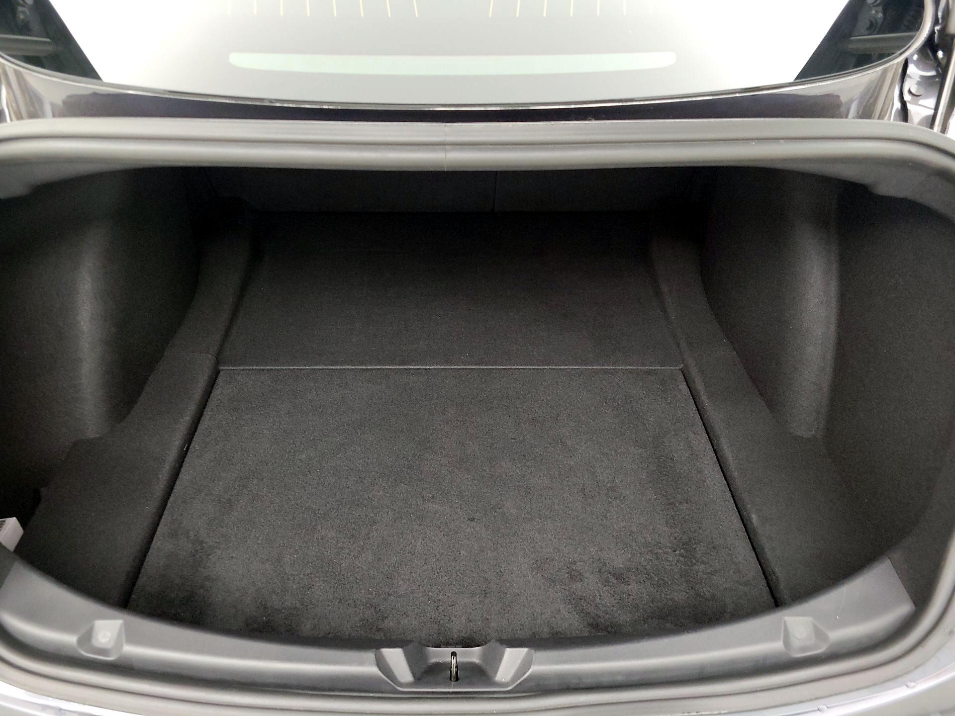 Thumbnail: 2019 Tesla Model 3 - 19
