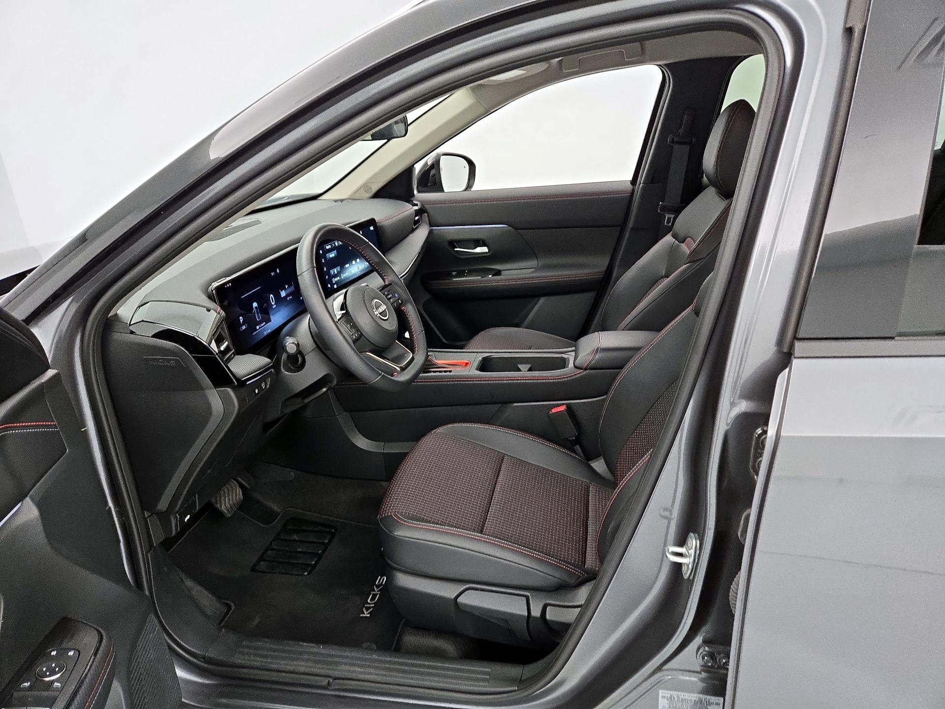 Thumbnail: 2025 Nissan Kicks - 11