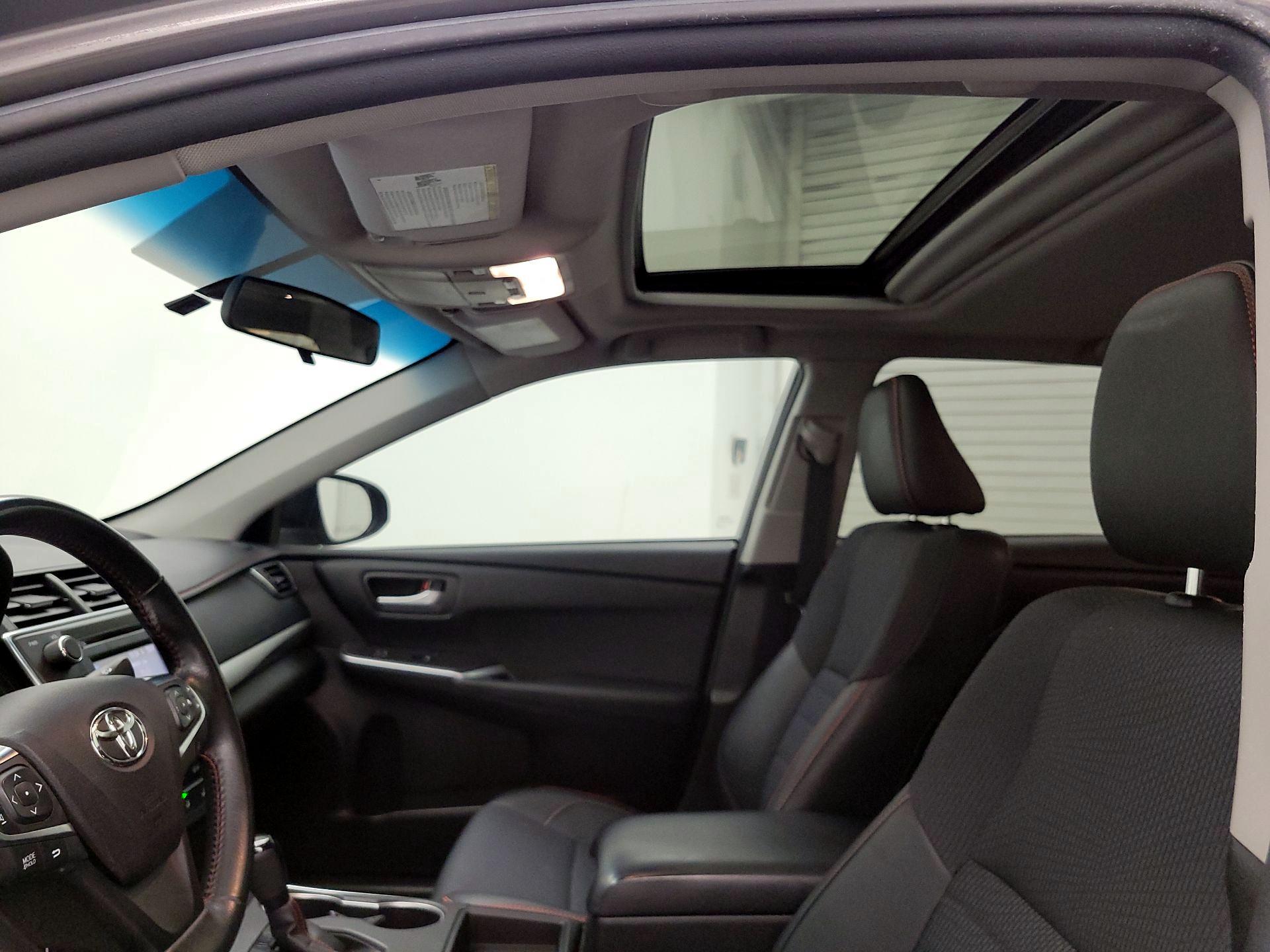Thumbnail: 2017 Toyota Camry - 19