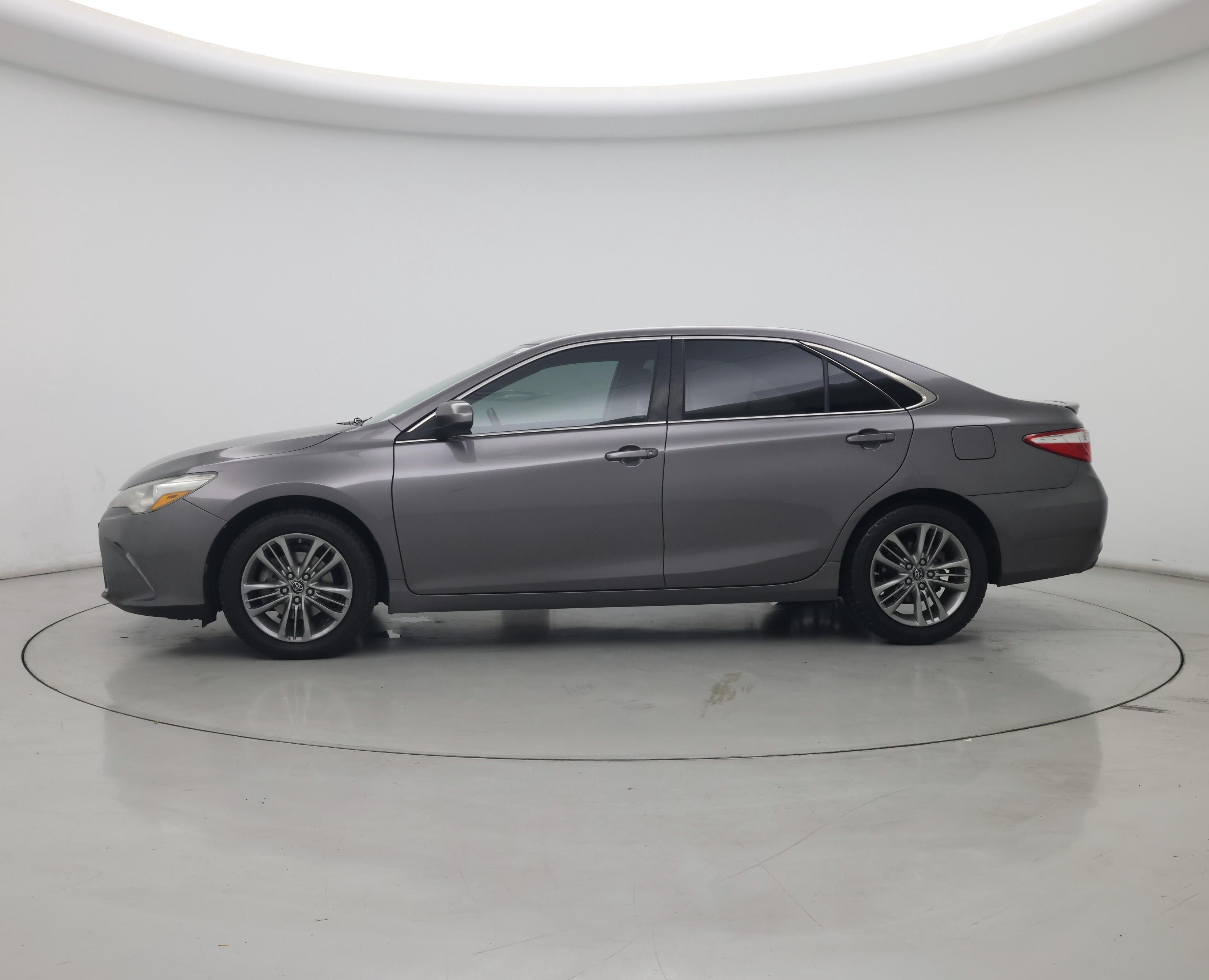 Thumbnail: 2017 Toyota Camry - 3
