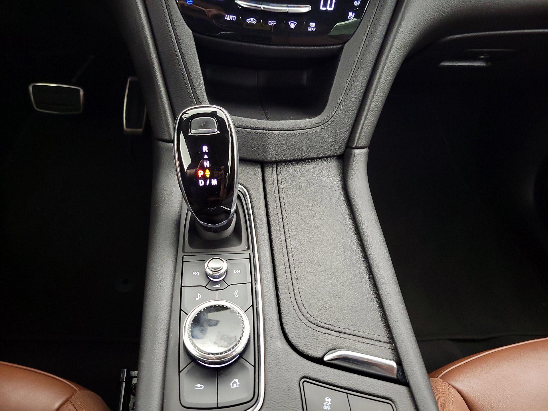 Thumbnail: 2020 Cadillac XT5 - 17