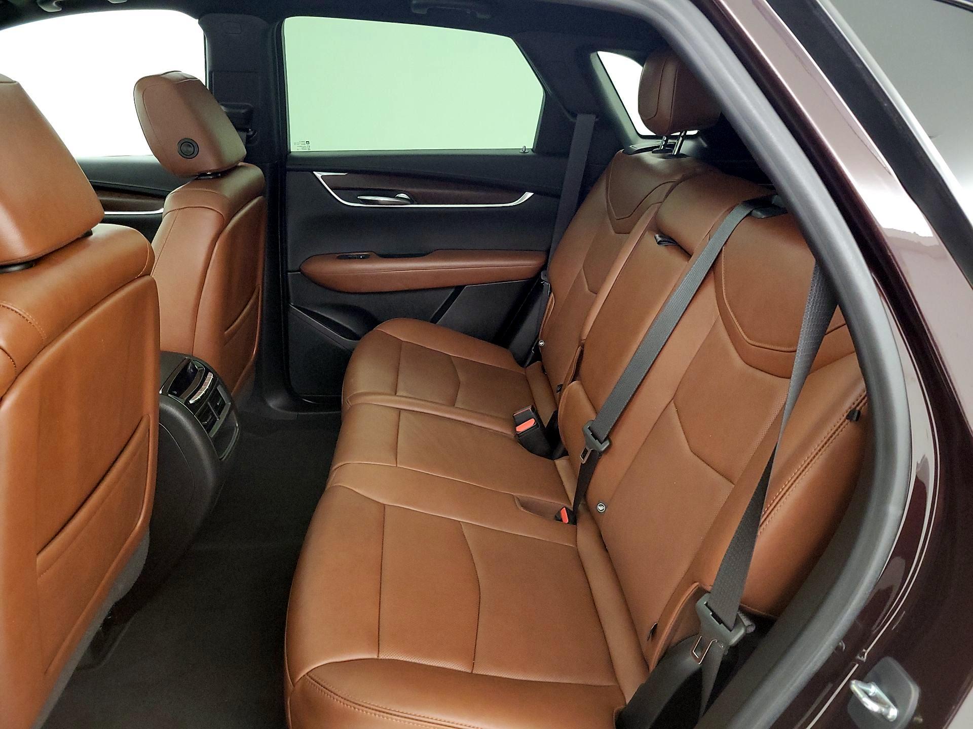 Thumbnail: 2020 Cadillac XT5 - 20