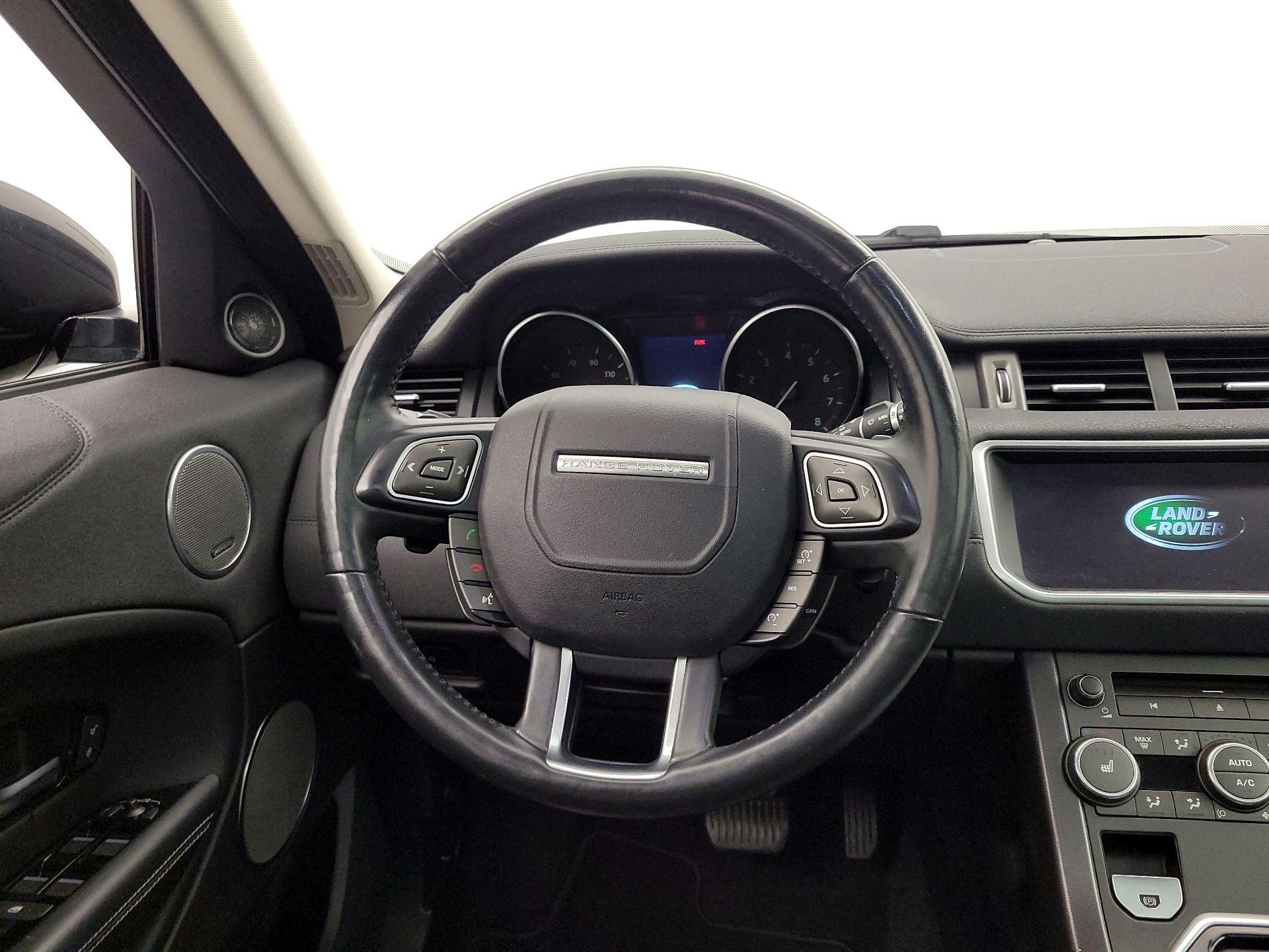 Thumbnail: 2018 Land Rover Range Rover Evoque - 10
