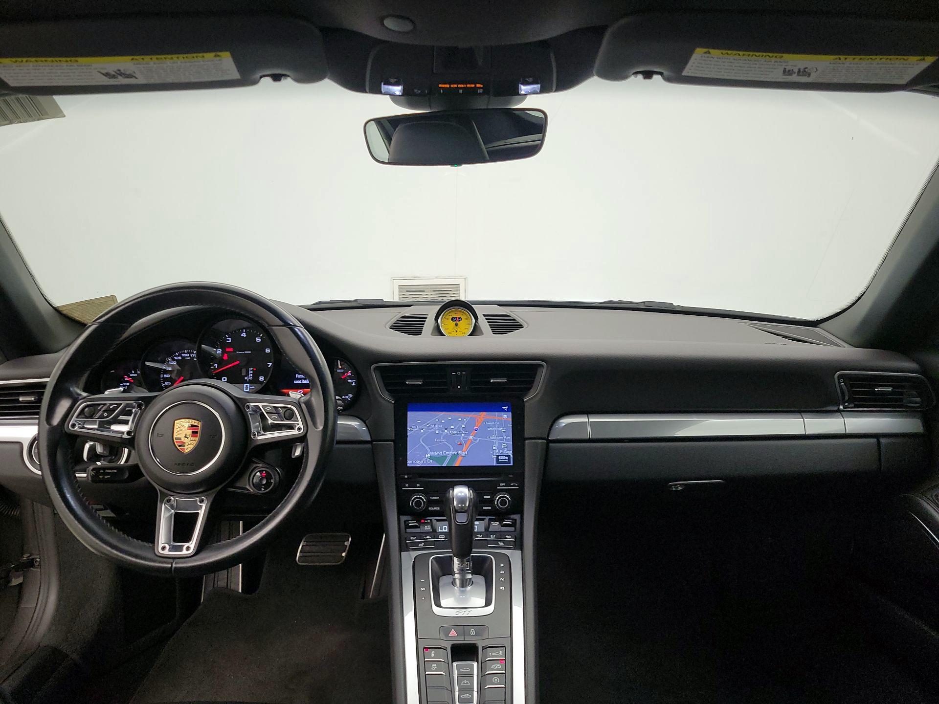 Thumbnail: 2018 Porsche 911 - 9