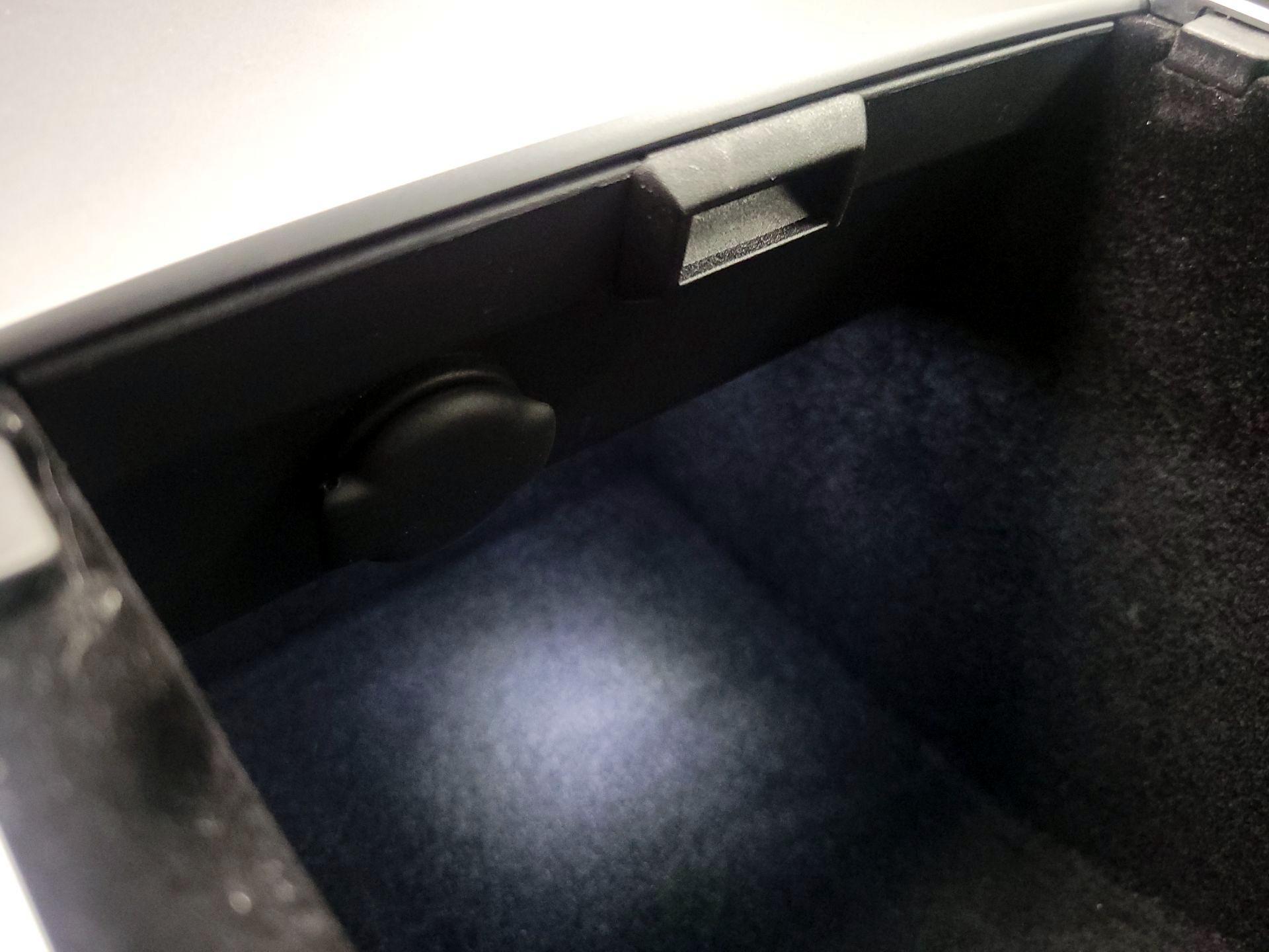 Thumbnail: 2022 Tesla Model 3 - 17