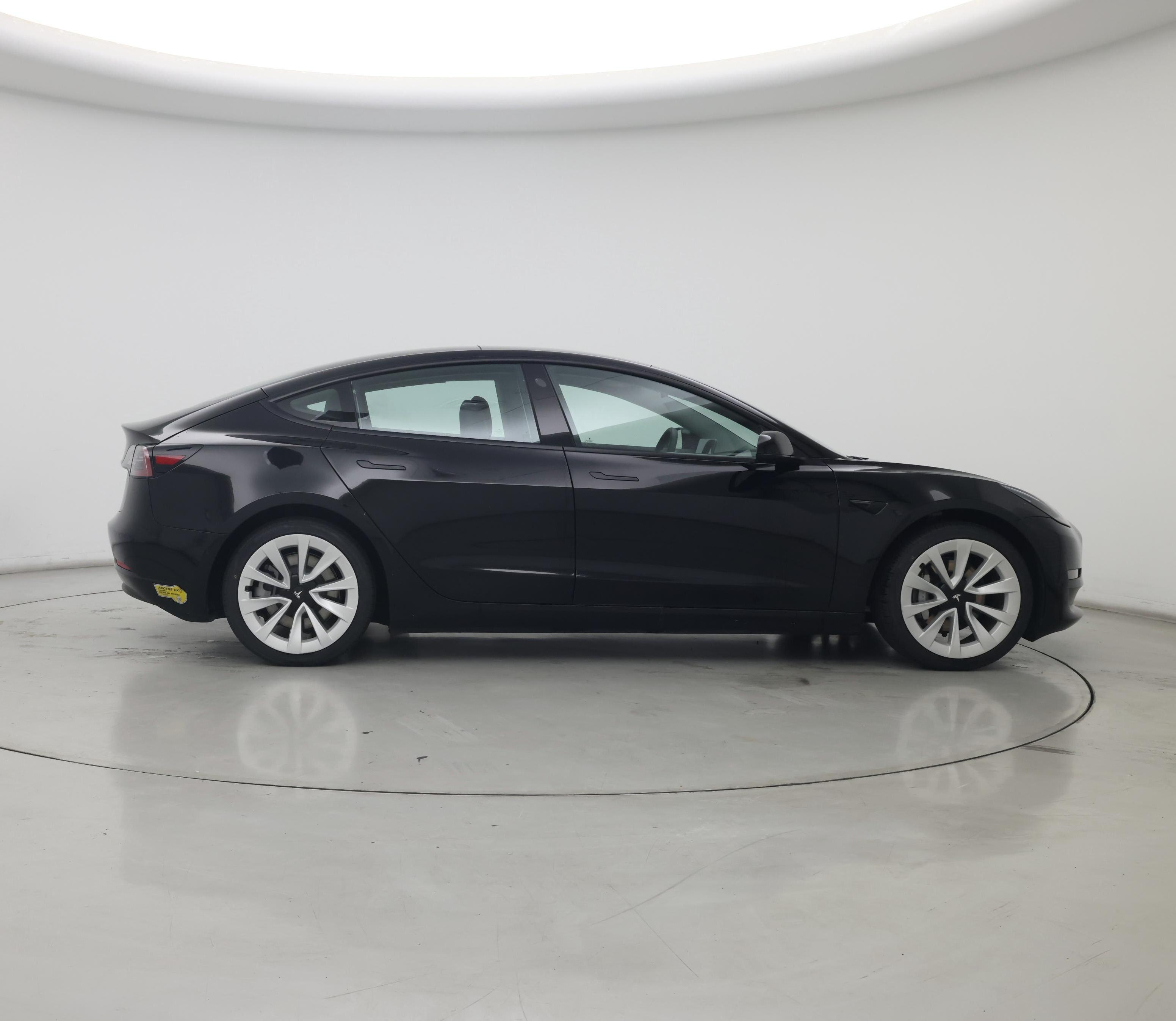 Thumbnail: 2022 Tesla Model 3 - 7