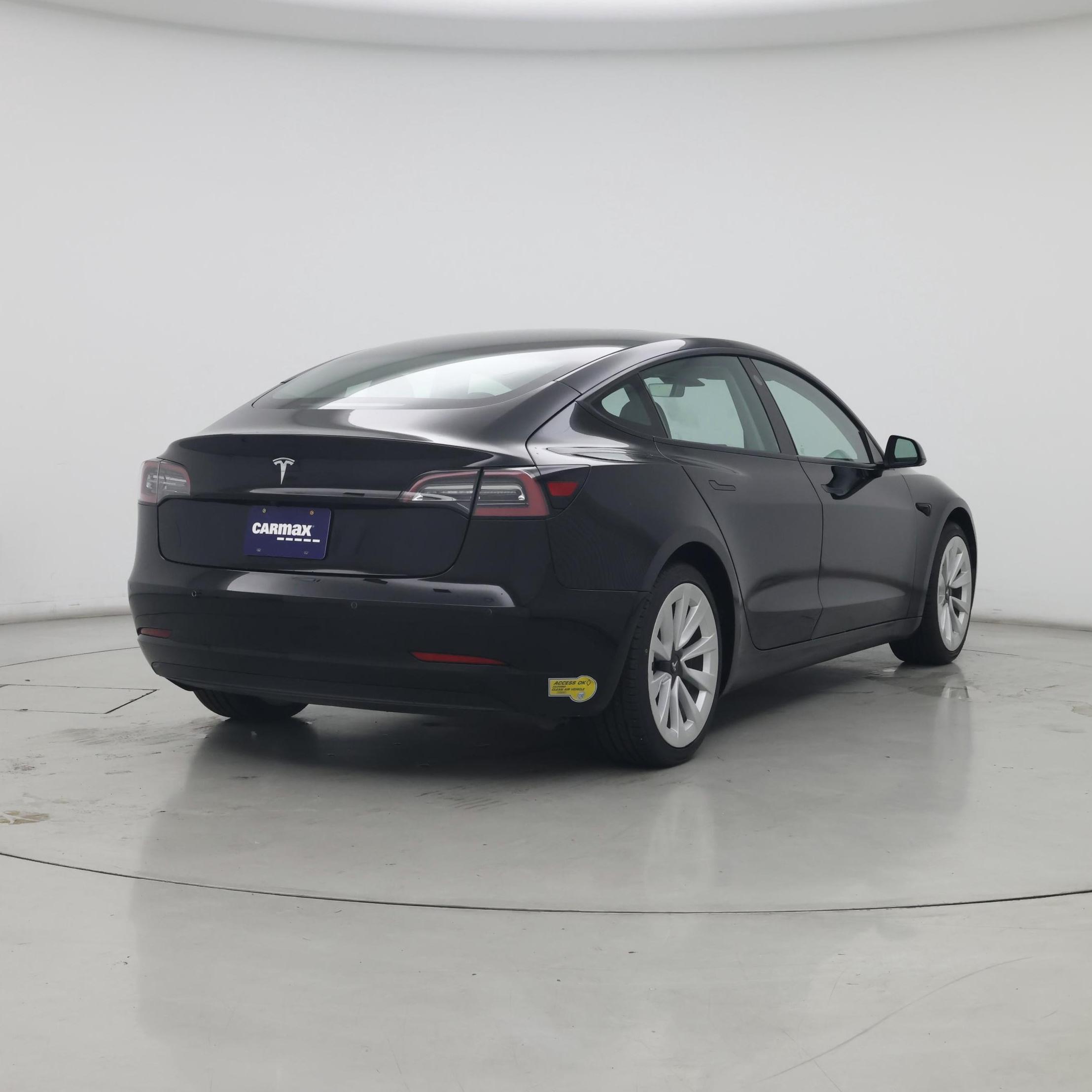 Thumbnail: 2022 Tesla Model 3 - 8