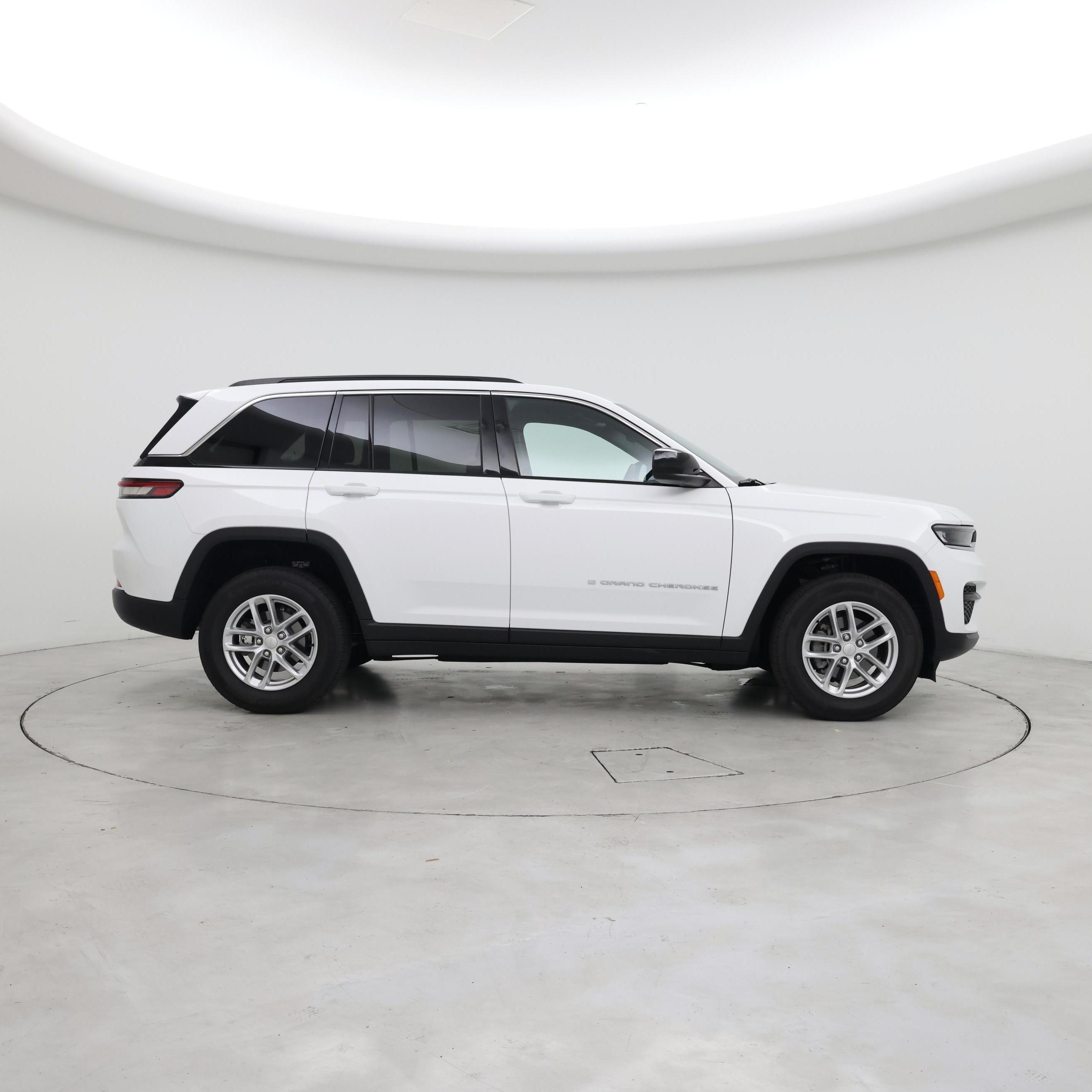 Thumbnail: 2024 Jeep Grand Cherokee - 7