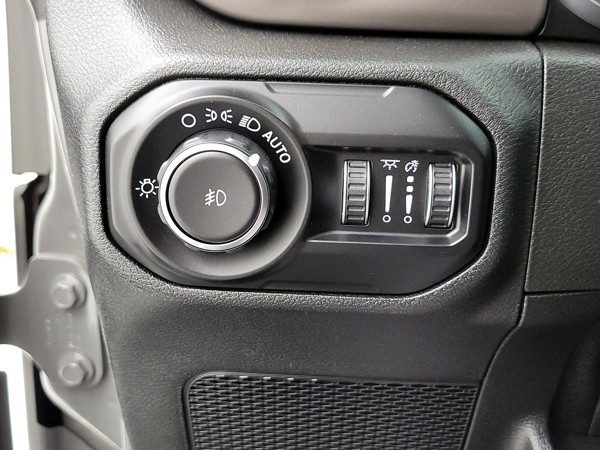 Thumbnail: 2020 Jeep Wrangler - 13