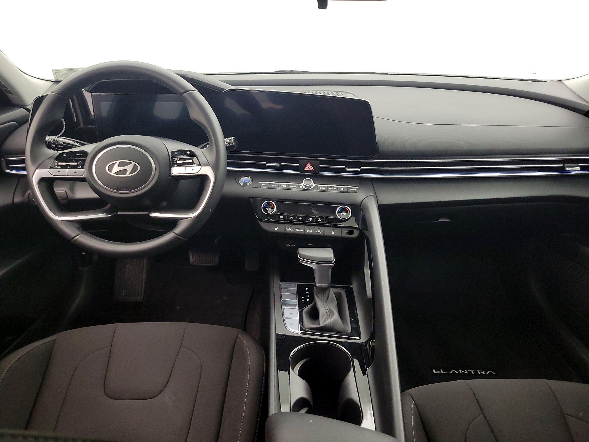 Thumbnail: 2024 Hyundai Elantra - 9