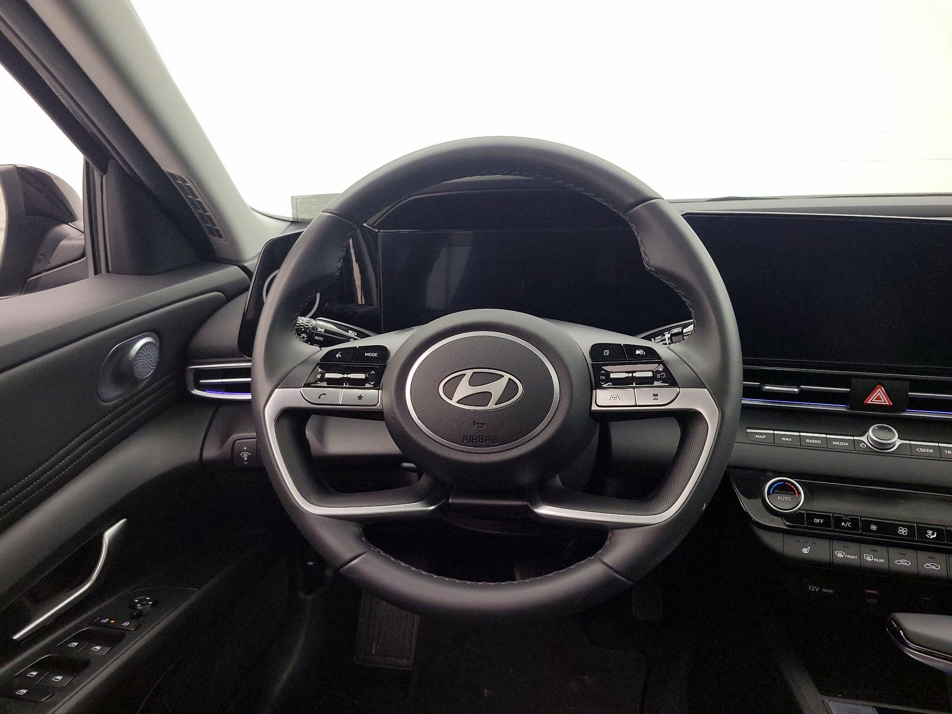 Thumbnail: 2024 Hyundai Elantra - 10