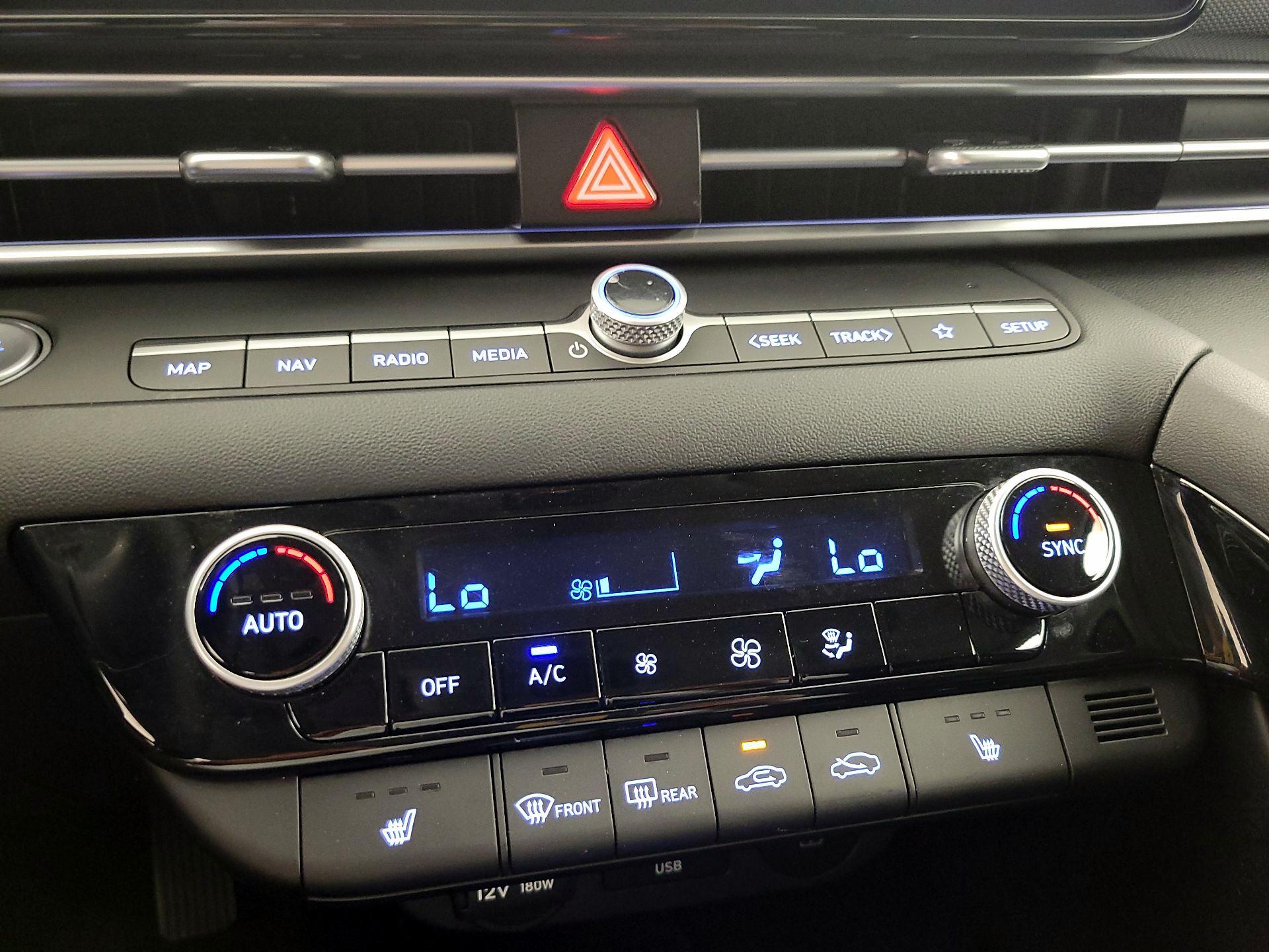 Thumbnail: 2024 Hyundai Elantra - 17