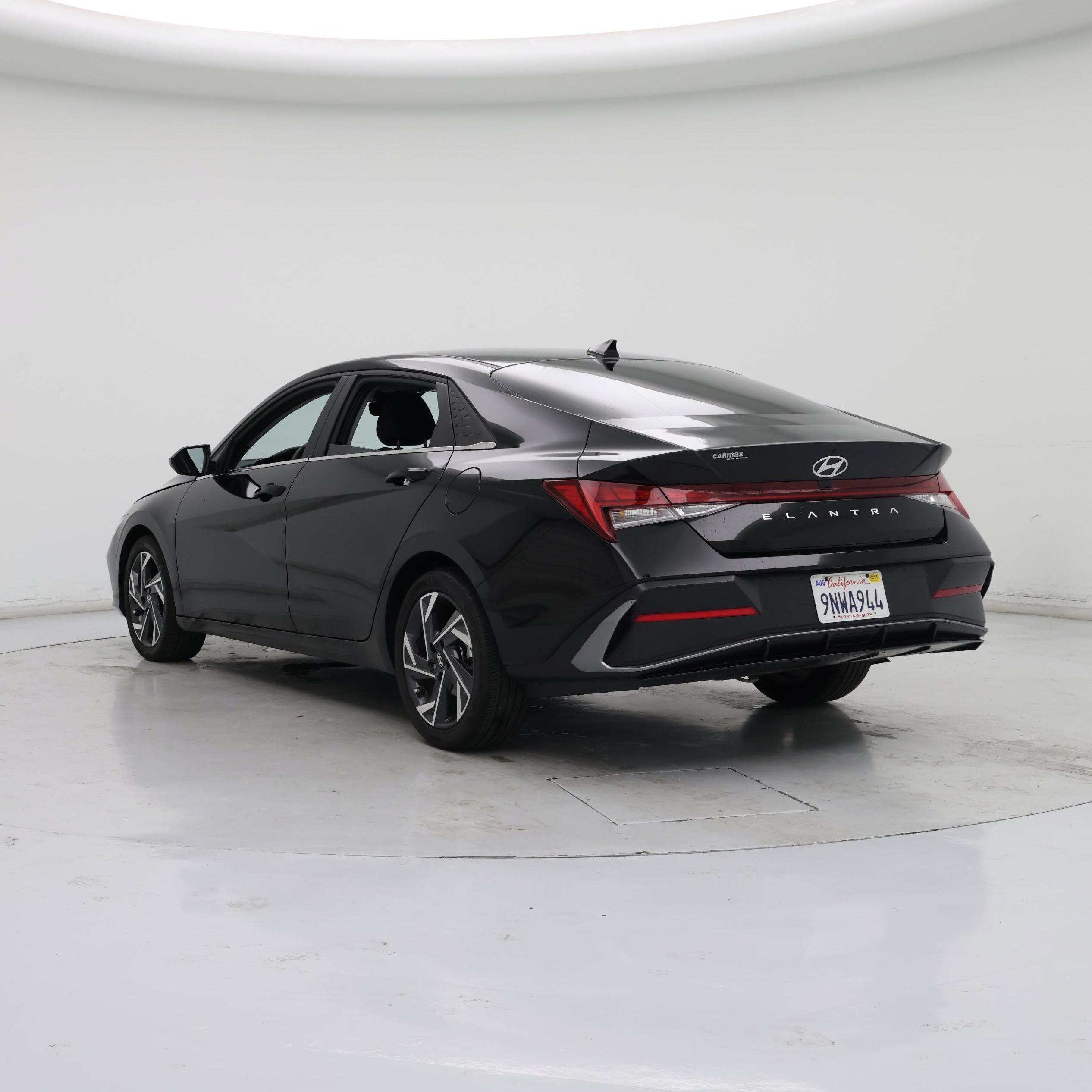 Thumbnail: 2024 Hyundai Elantra - 2