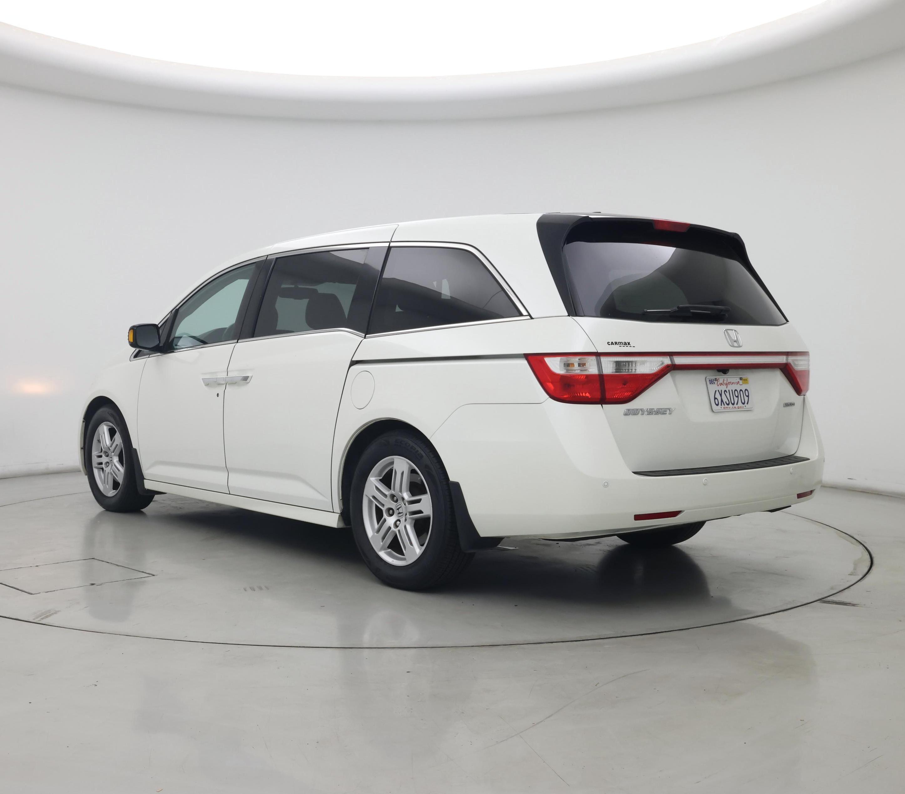 Thumbnail: 2013 Honda Odyssey - 2