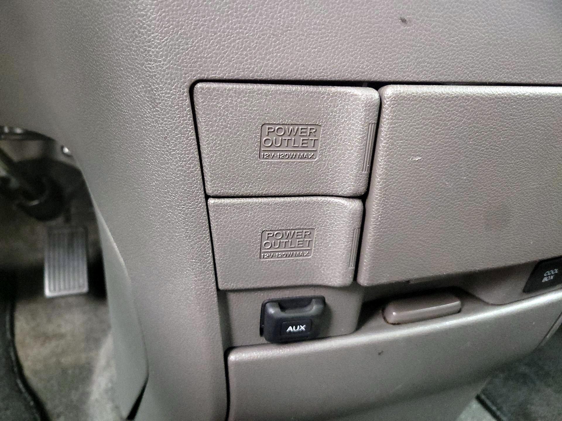 Thumbnail: 2013 Honda Odyssey - 19