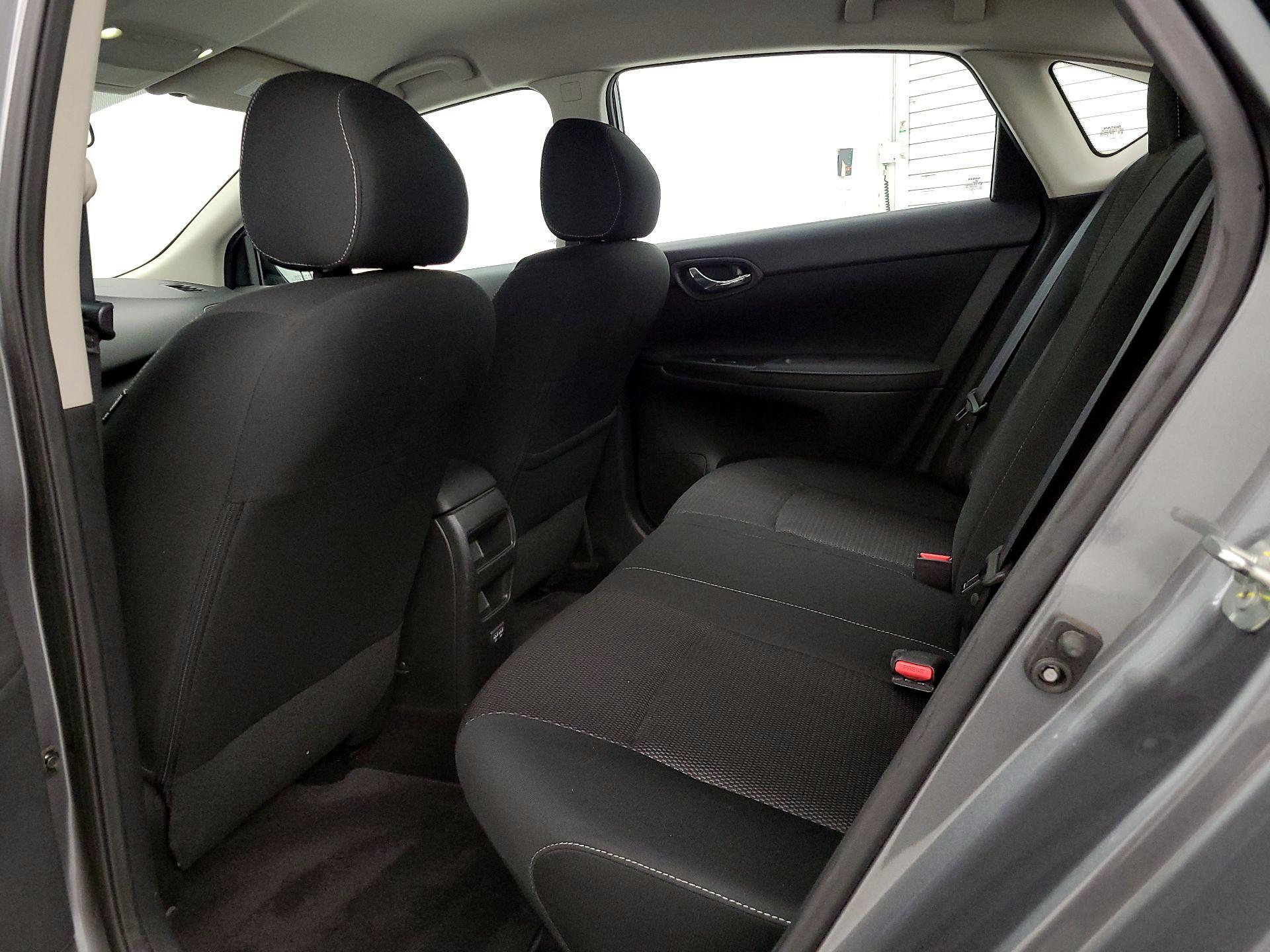Thumbnail: 2019 Nissan Sentra - 19