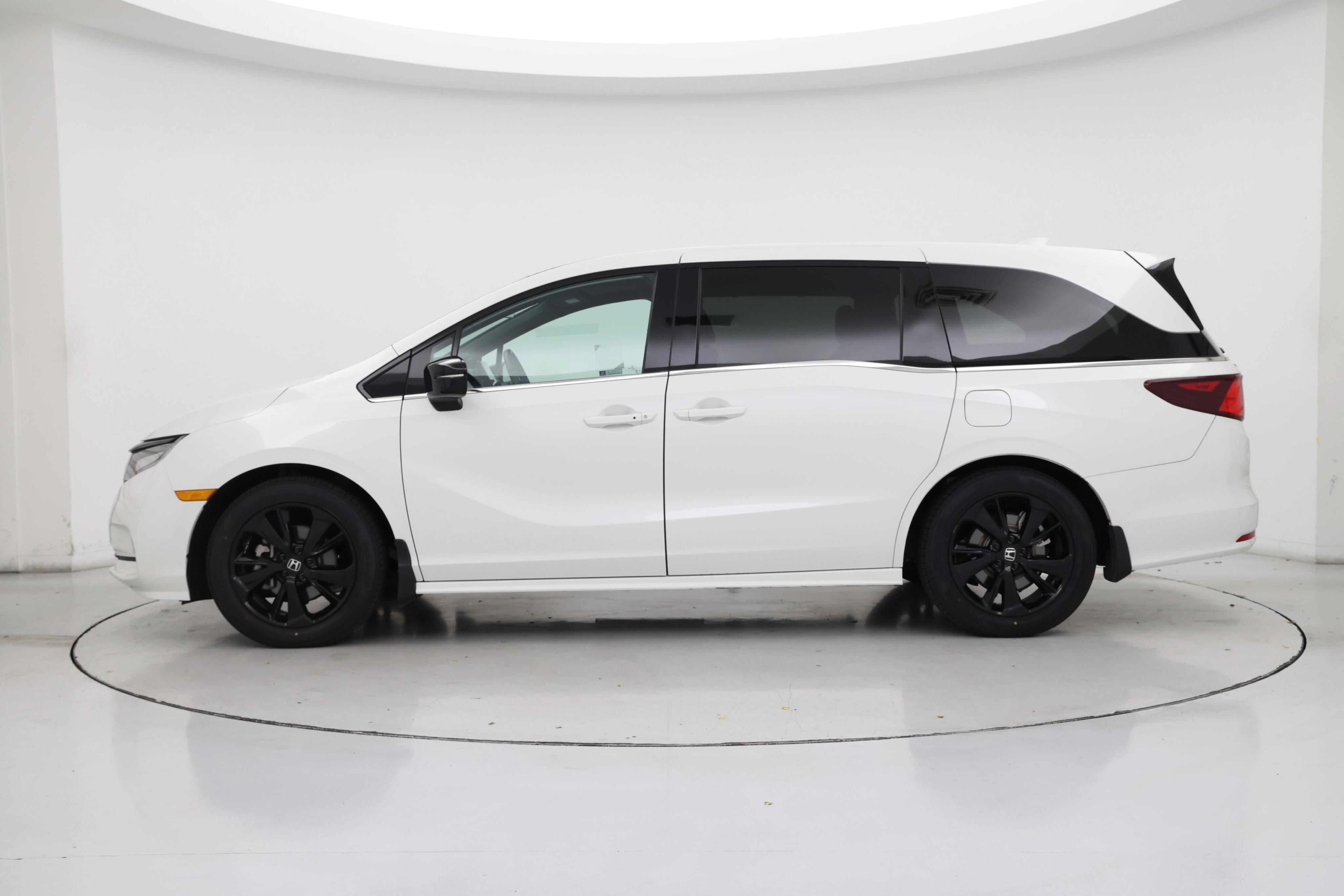 Thumbnail: 2023 Honda Odyssey - 3